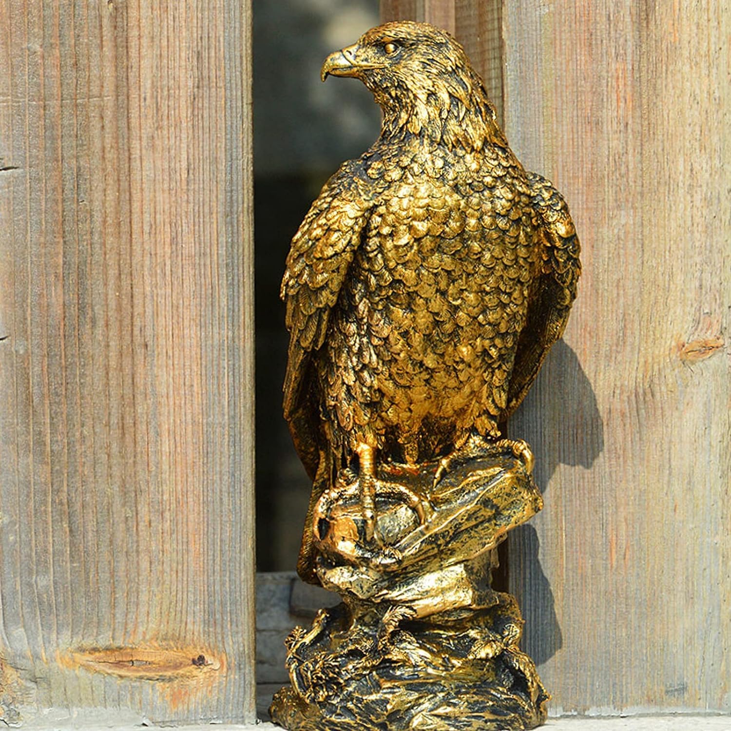 Amazon.co.jp: 猛禽類最強 鷲 ワシ 鷹 置物 ミスターイーグル 防鳥