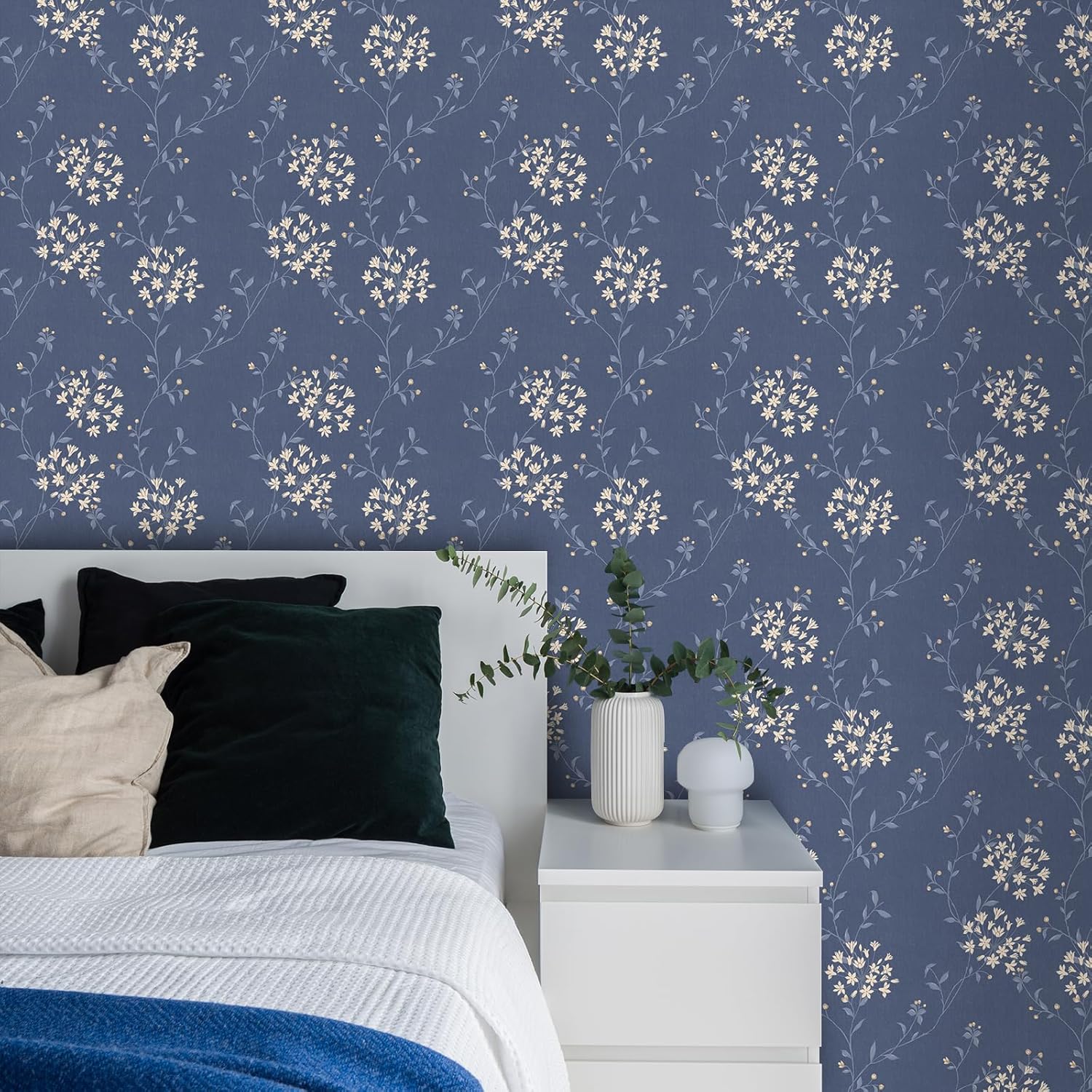 Dark Blue Floral Wallpaper Vintage Hydrangea Flower Contact Paper for Cabinets Shelf Waterproof Removable Self Adhesive Wall Paper Decorative Wall Mural for Bedroom Living Room 12"x118"