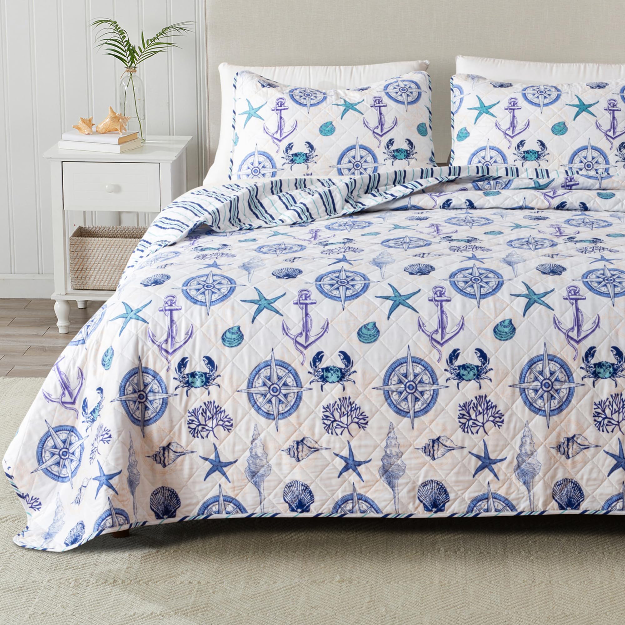 Great Bay Home Bedding Set - 2 Piece Reversible Lightweight Nautical Quilt Comforter with 1 Sham, Twin, All-Season, Beach Bedspreads, Blue Seashell Coverlet, Azure Quilts CollectionOEKO-TEX STANDARD 100