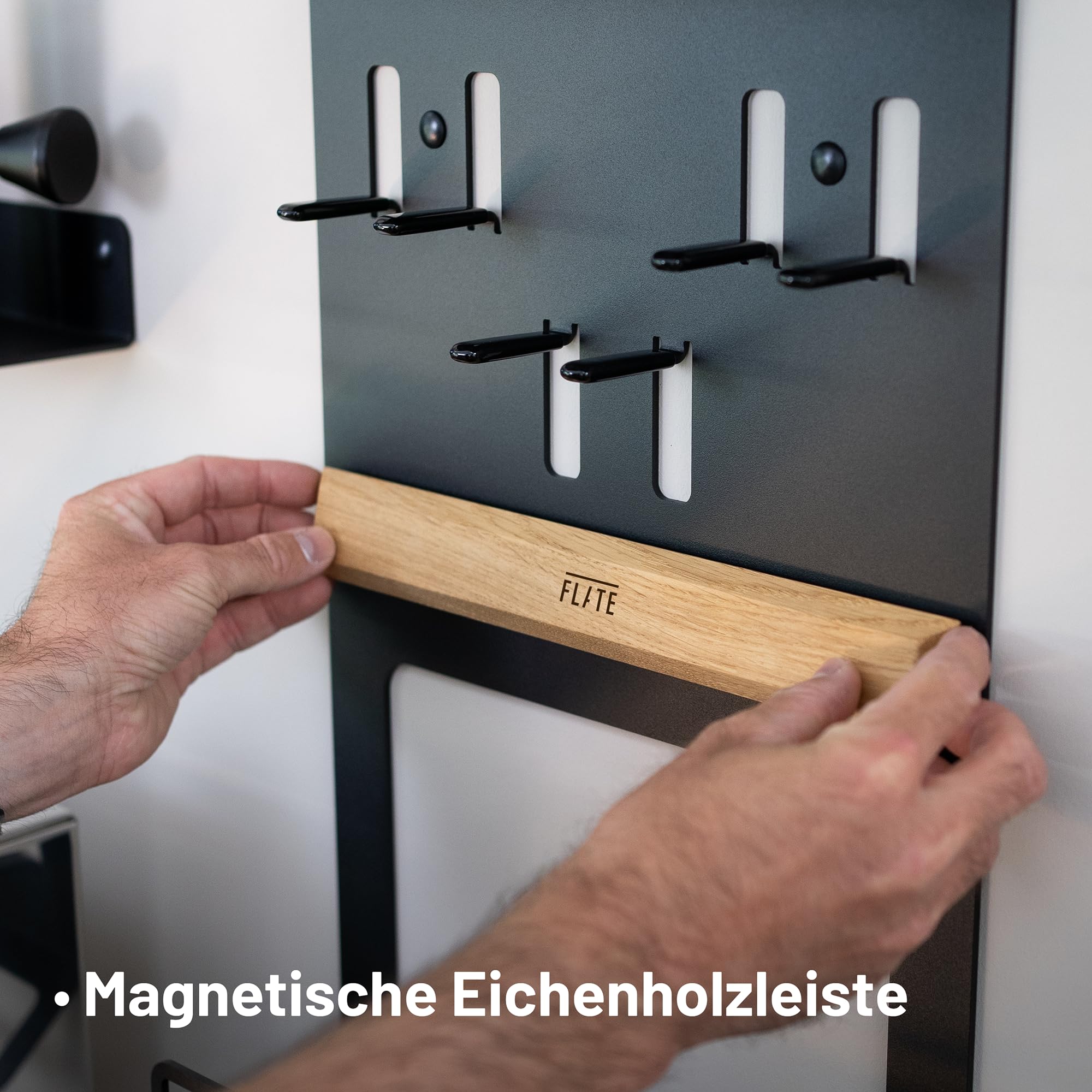 FLATE Barista Regal für Siebträger, Tamper und Barista Zubehör in schwarz (Wandhalterung für Kaffeezubehör)