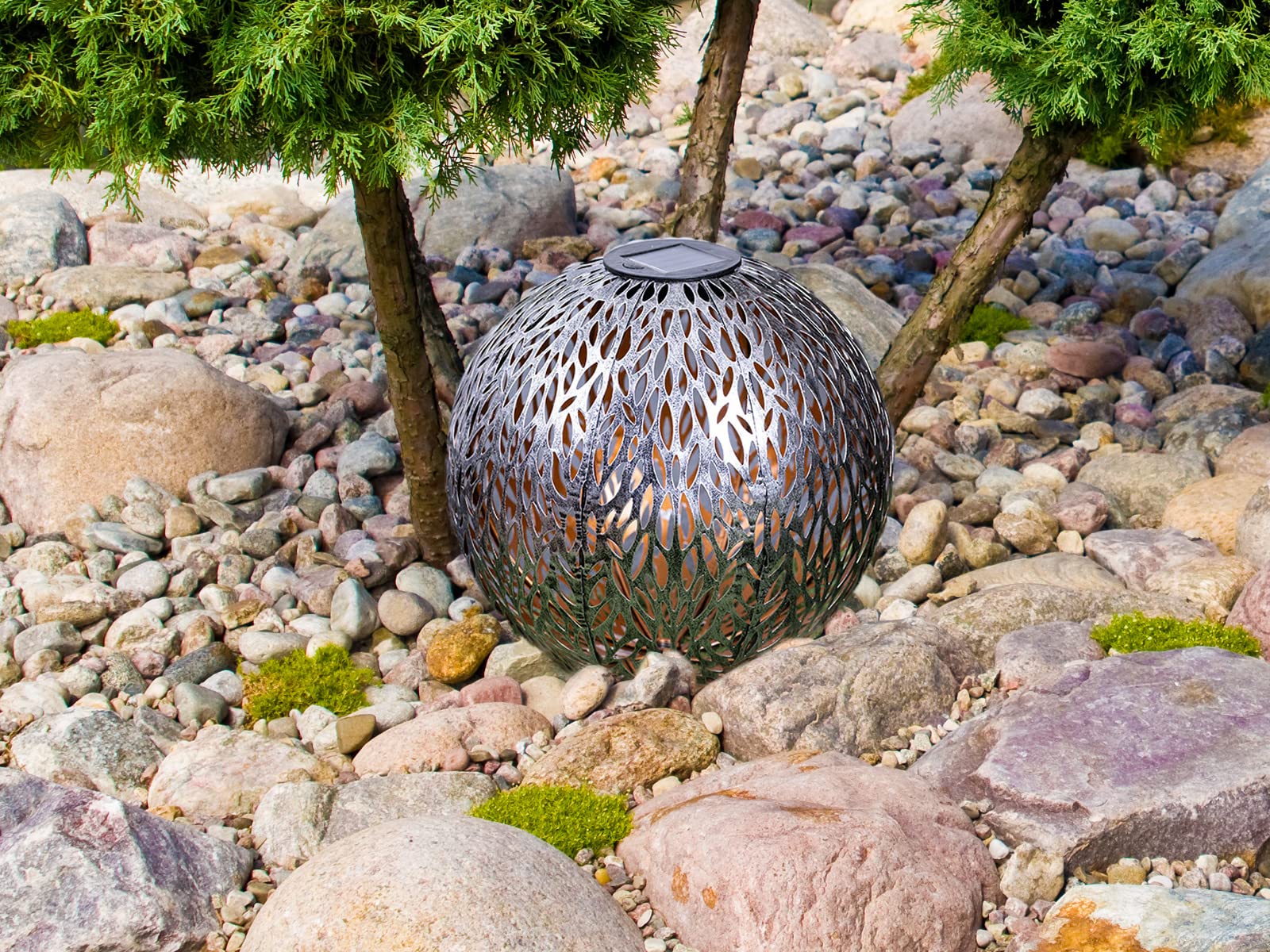 meineWunschleuchte LED Solarkugeln aus Metall im 2er SET - Ø 27cm – effektvolle Lichtspiele durch Ornamente