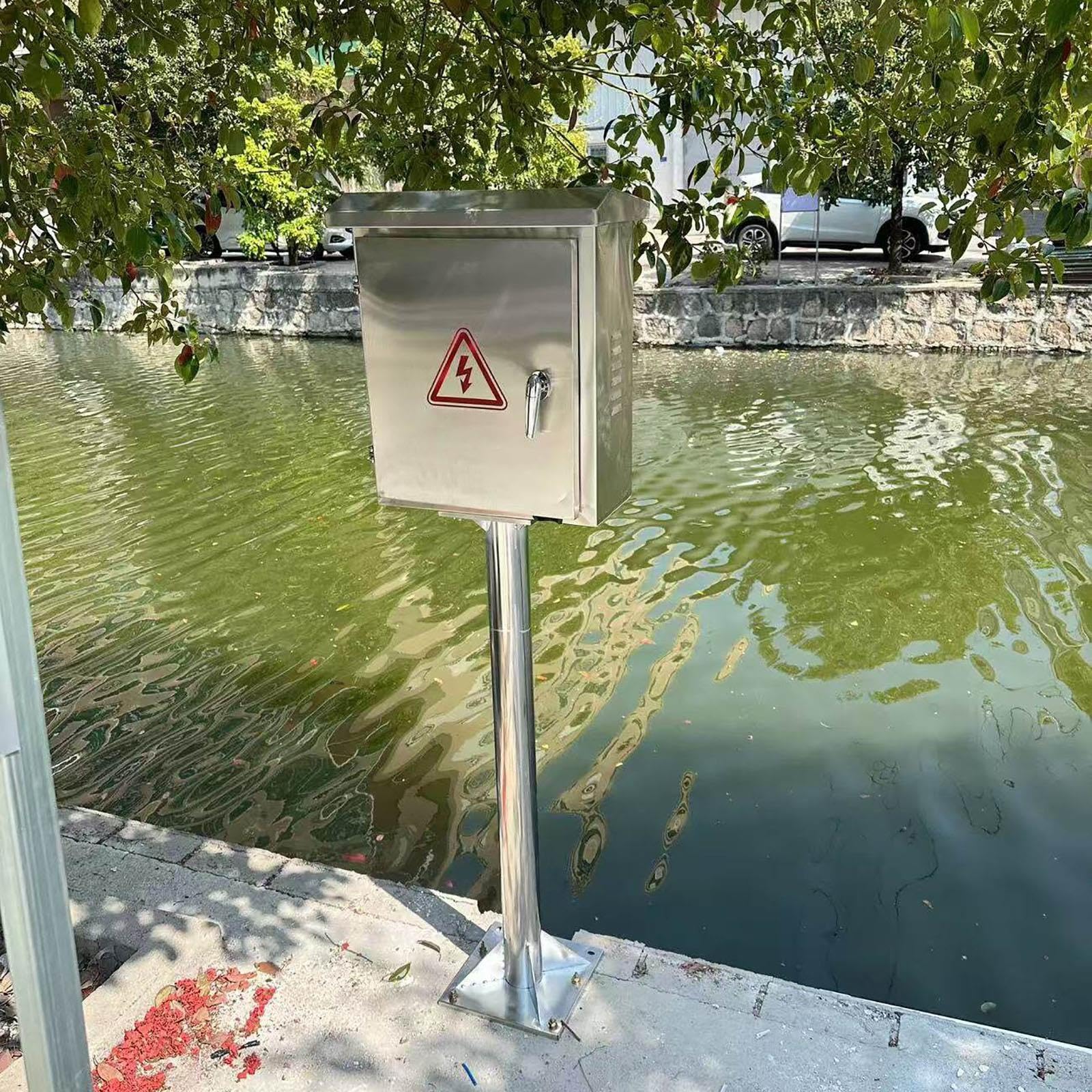 Armadietti elettrici e scatole di derivazione in Metallo per Esterni