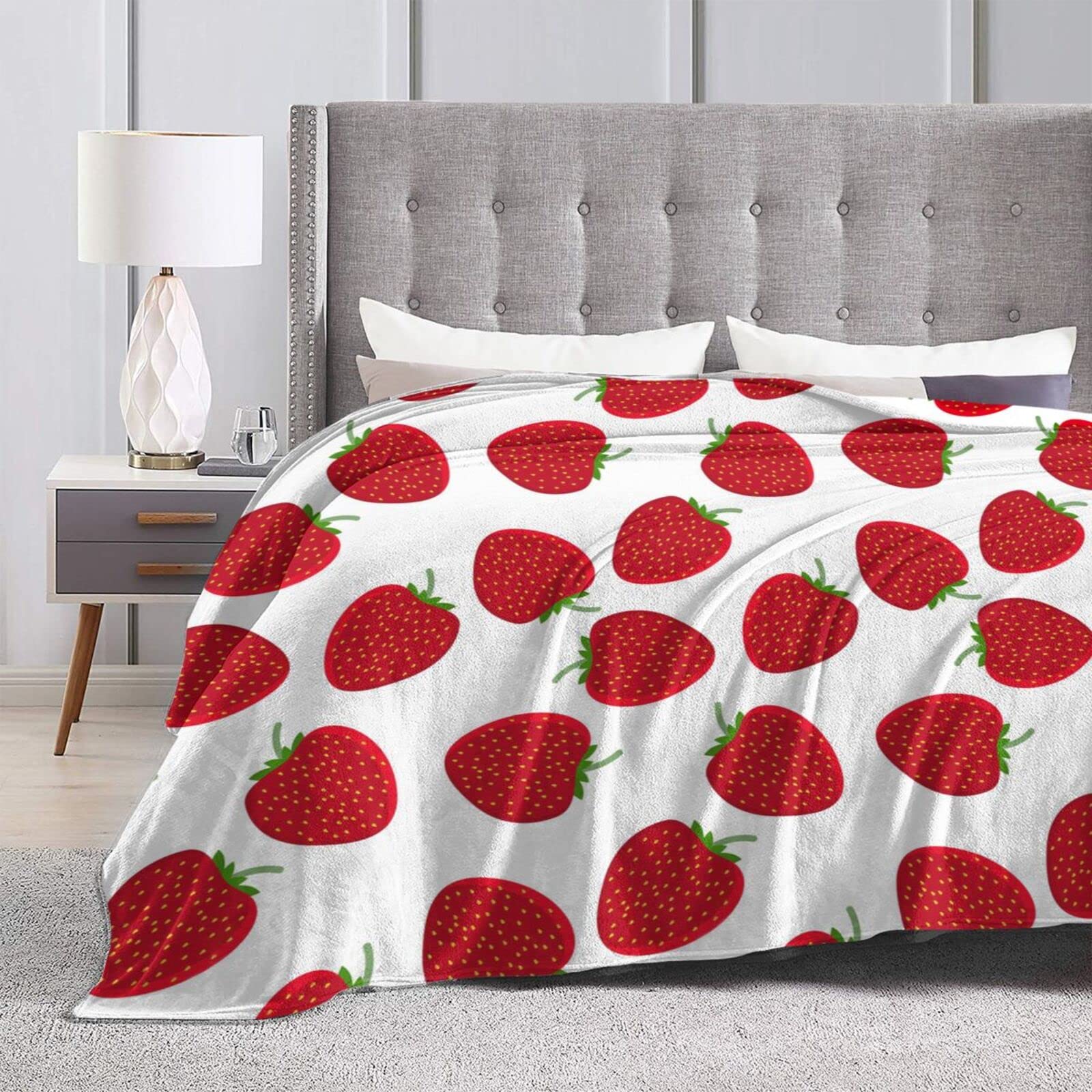 Couverture Polaire Douce à Motif Fraises 127 X 178 Cm - Idéale Canapé, Lit, Voyage - 2