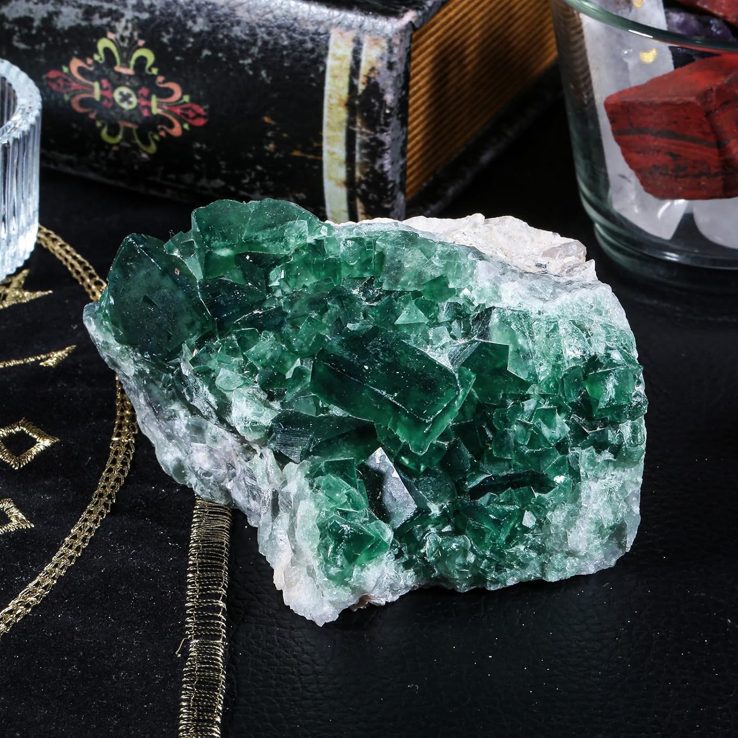 TUMBEELLUWA Natural Green Fluorite Crystal Cluster Geode Druzy Specimen Mineral Raw Stone for Healing, Witchcraft, Home Decor (401g-500g)