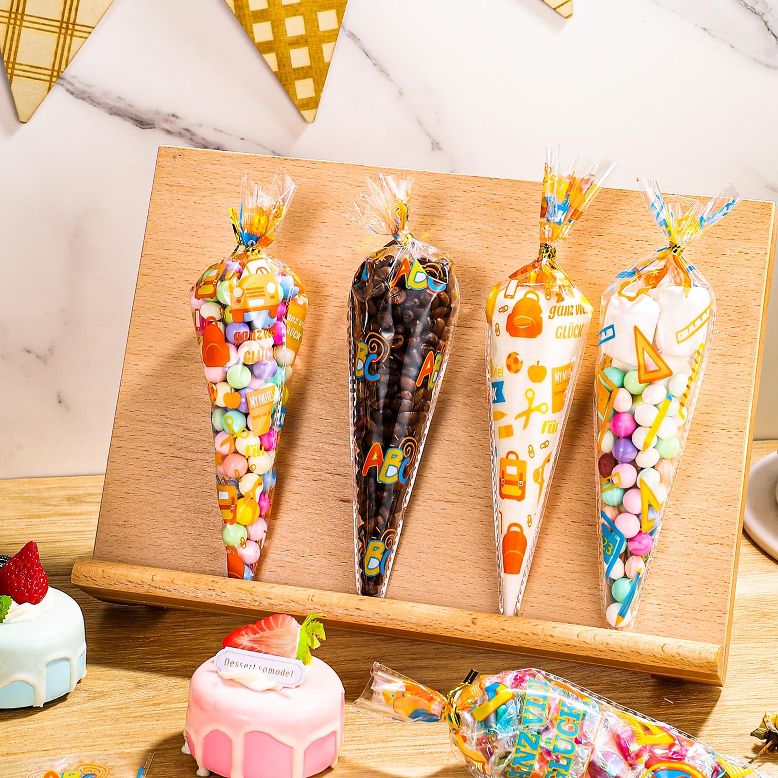 Lot De 24 Cônes De Fête Scolaire à Bonbons Petits Sacs