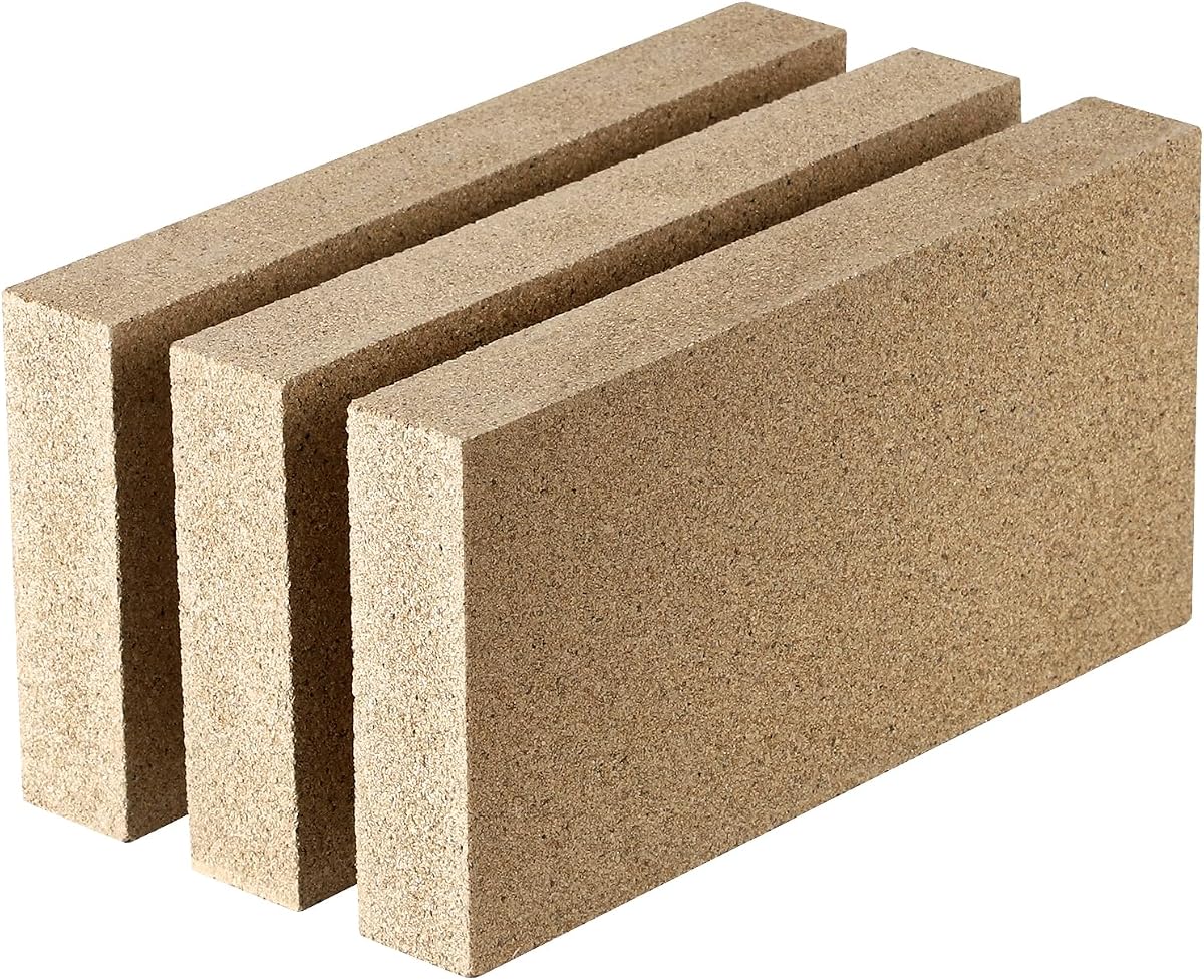3-Pack Fire Bricks,9"x4.5"x1.25" FireBrick, 2700°F for Wood Stove Fireplaces | Vermiculite Firebrick – 2700°F High-Temp Insulation, Cuttable & Lightweight, for Kiln Lining, Hearth Repair & Fireplace