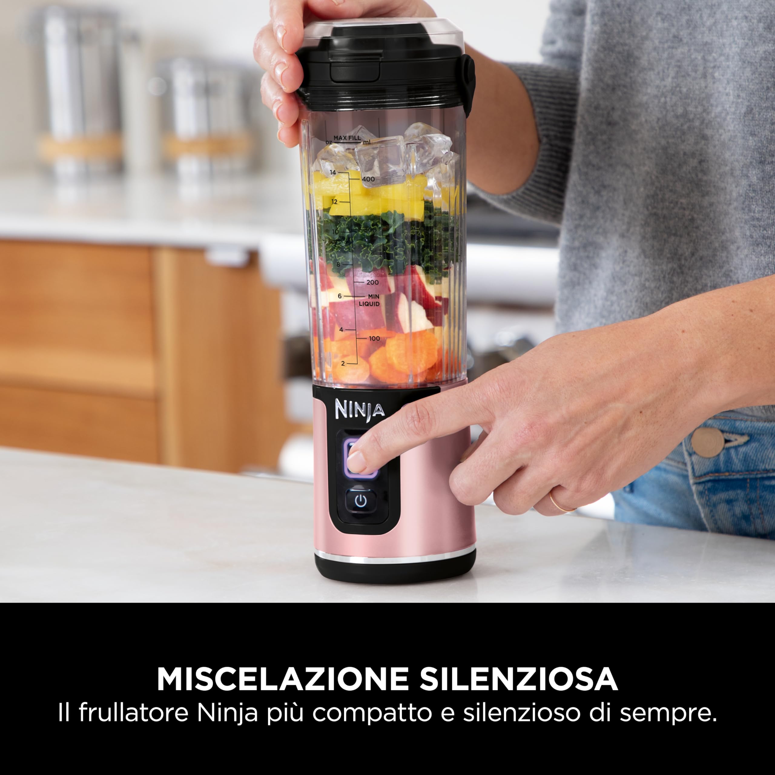 Ninja Blast Frullatore Portatile x2 530 ml, Coperchio Antiperdite e Beccuccio, Senza Filo, Ricaricabile, Frullati Proteici, Frulla Ghiaccio e Frutta congelata, Oro Rosa, Argento Metallico, BC151UKEUGV