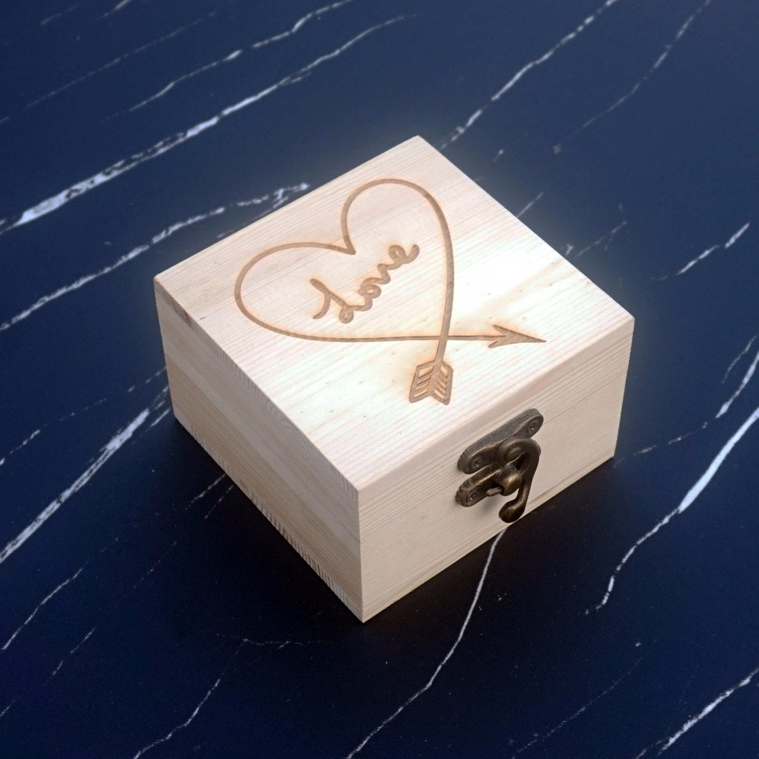 Handcrafted Pine Wood Box with LOVE Arrow Carving – 9×9×5.9 cm, Ideal for Jewelry, Watches, and Gift Packaging