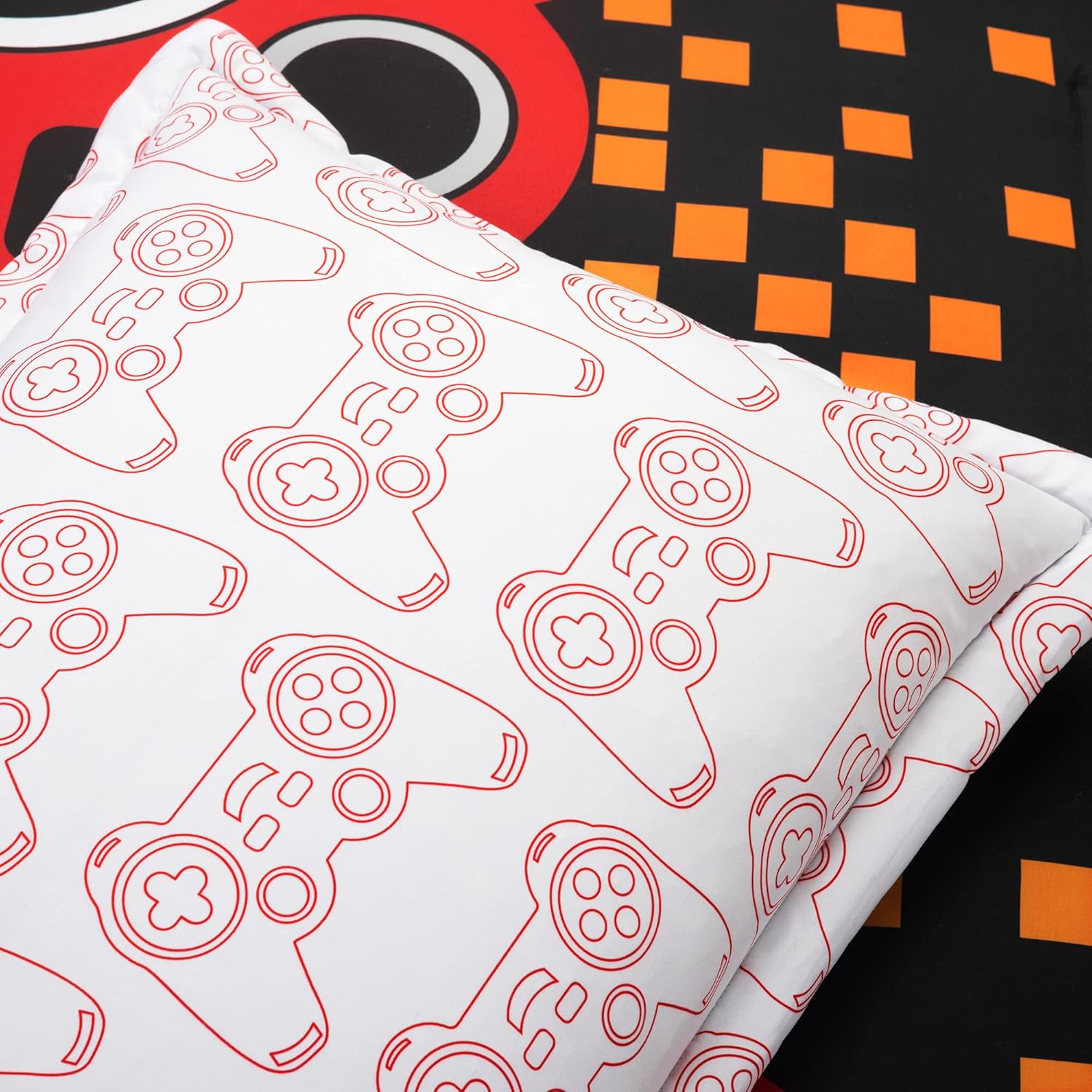 Lush Decor Video Games Reversible Comforter Queen Size 4 Piece Set Full/Queen Black & Red - Kids Bedding Set Queen Comforter - Kids Bedroom Decor