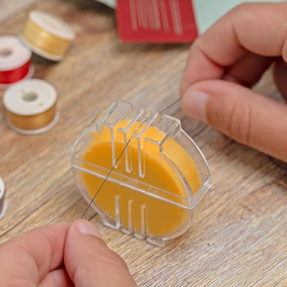 The Beadsmith Wax Blister Pack 100% Beeswax Thread Conditioning Wax with Slots for Easy Coating, Strengthens Strings & Reduces Tangling and Knotting, 0.45 Ounces