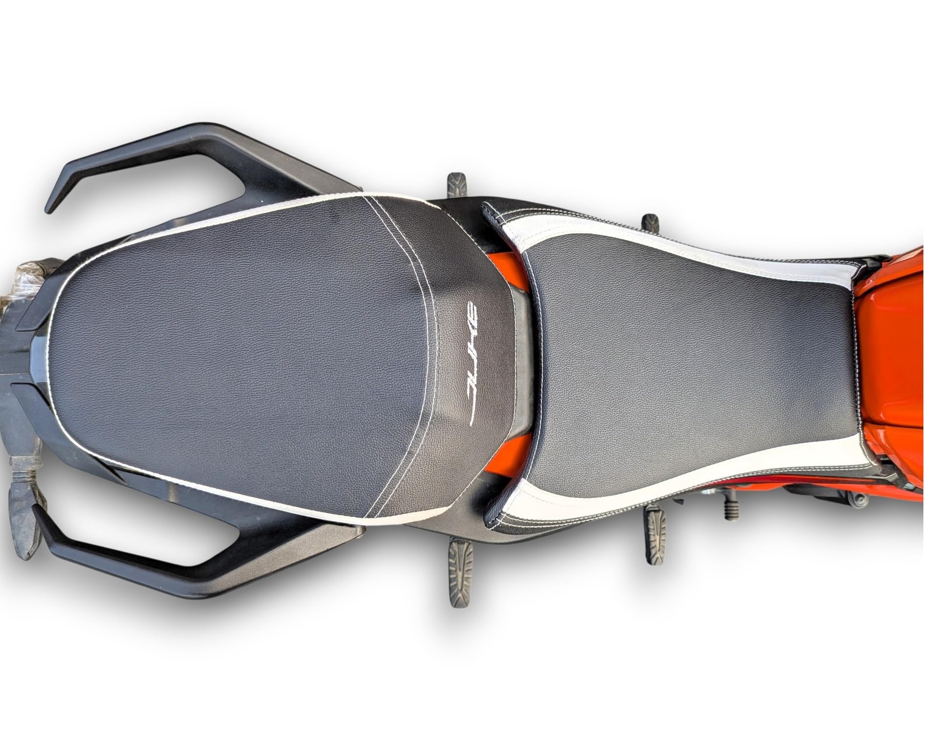 250 Duke SEAT Cover,PU Leather,Double Stitched,Soft Touch,Water Proof.Double Nylon Stitch.Black Silver Colour-image-14
