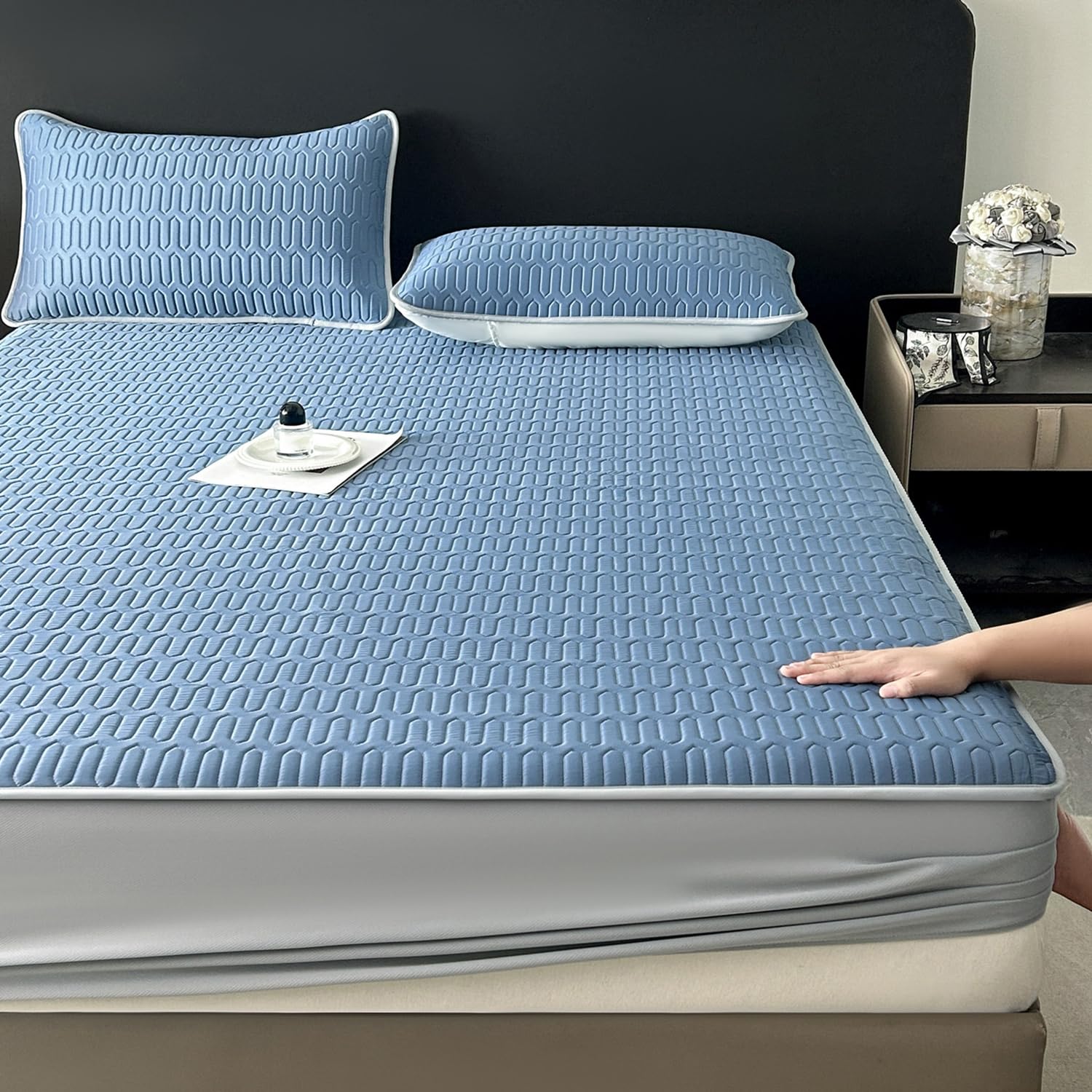 LDLCYCN ,blue,180 * 200cm, Cooling Mattress Protector Queen Breathable Mattress Pad Cover Fitted Sheet