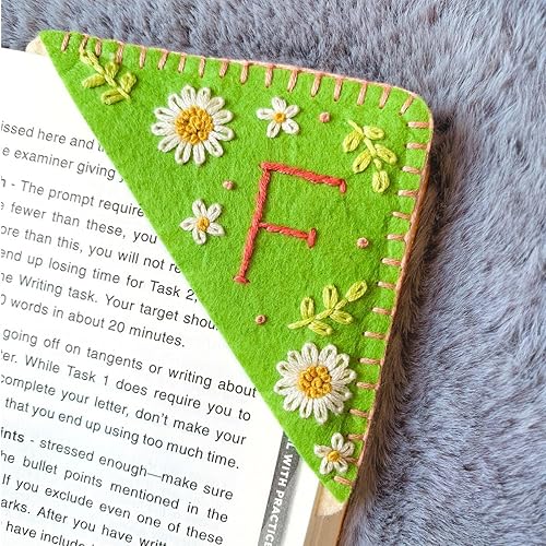 Miniatura 15 de Marcapáginas de esquina bordado a mano personalizado, lindo marcador de libro con flores, regalo de costura a mano para mujeres amantes de los Rojo