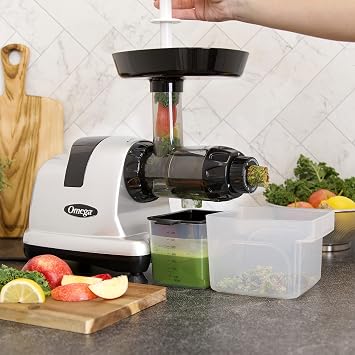 Omega Cold Press Juicer Machine, Vegetable and Fruit Juice Extractor and Nutrition System Makes Nut Milks Baby Food and Sorbets, Triple-Stage 80-RPM Slow Masticating Juicer, 200-Watts, Silver