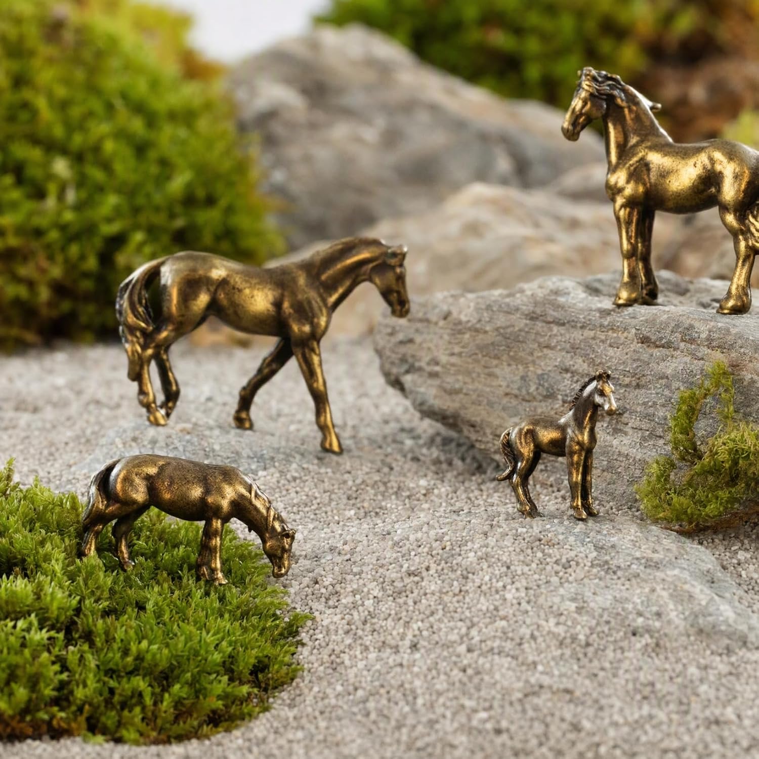 IMIKEYA Mini Brass Horse Figurines, 4 Pack image 2