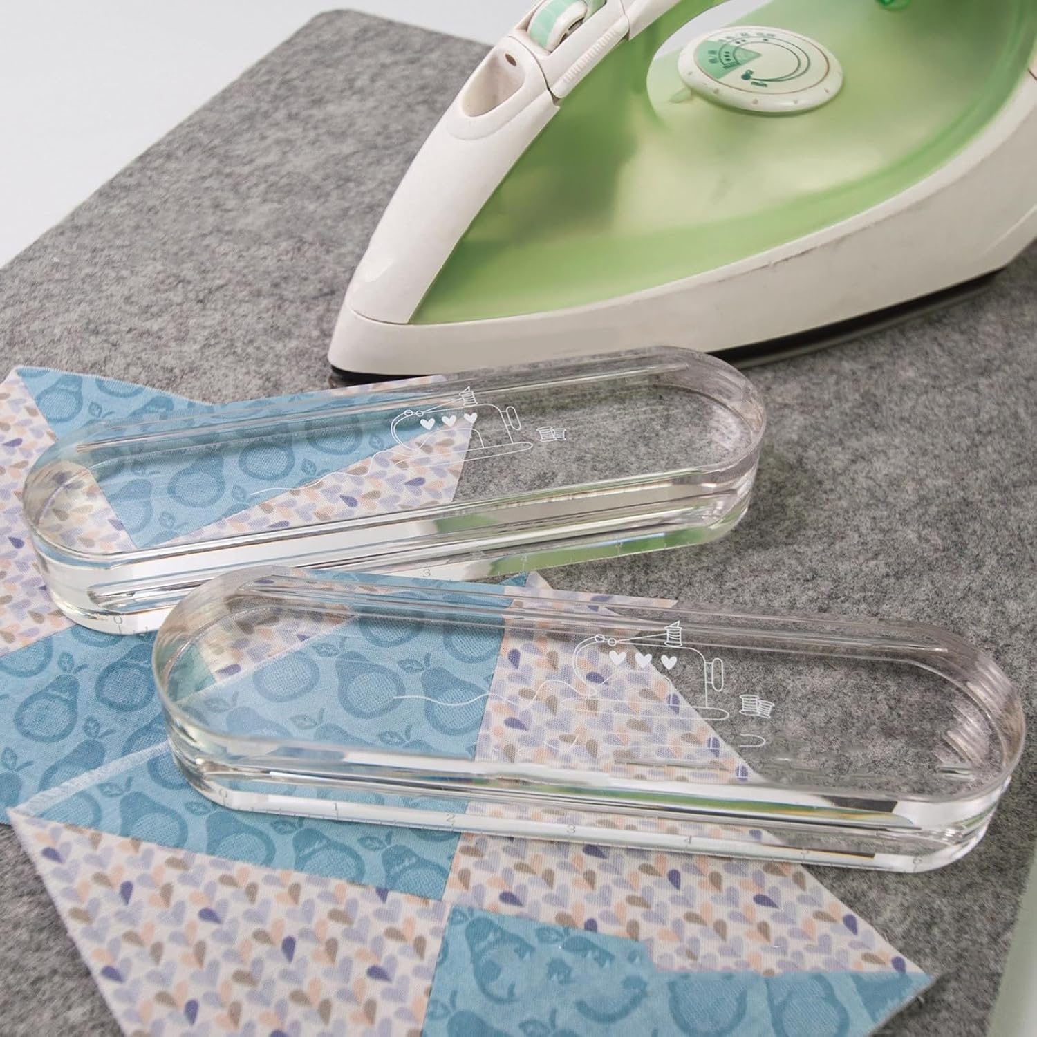 Clear Acrylics Tailors Clapper with 6Inch Scale Steaming Iron Quilting for Flattening Fabric Quilting Pressing