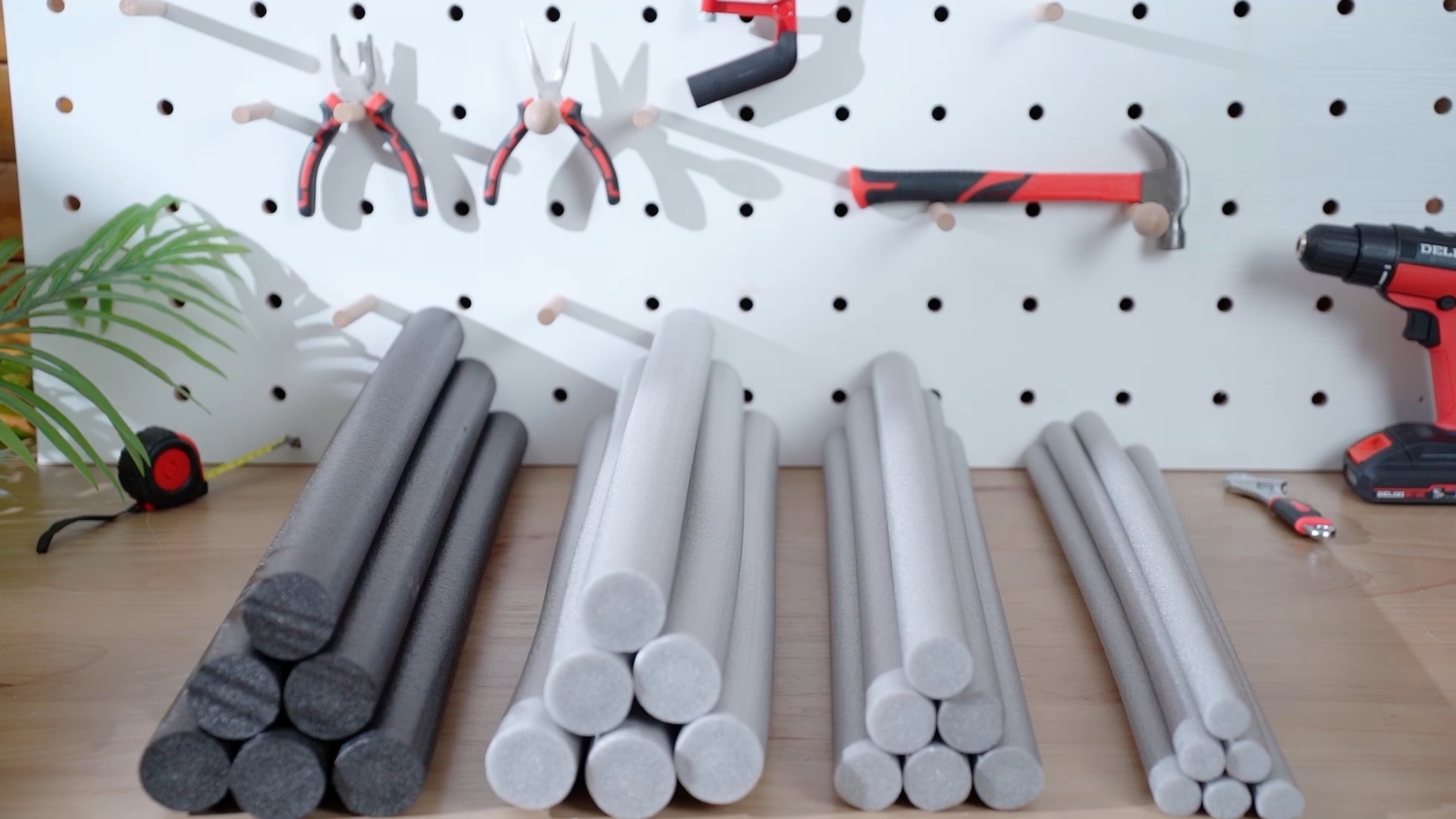 Image of Leyndo 12 Pcs 1.5 inchx 25.4 inch Long Backer Rod Closed Cell Caulking Filler Rope Concrete Crack Filler Expansion Joint Strips Caulk Saver Foam for Joints Crack Filling(Gray)