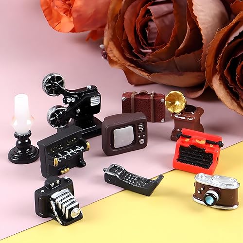 Miniatura 3 de 10 electrodomésticos en miniatura con temática retro  Cámara de resina surtida aleatoria, modelos de teléfono y televisión, mini muebles de casa de