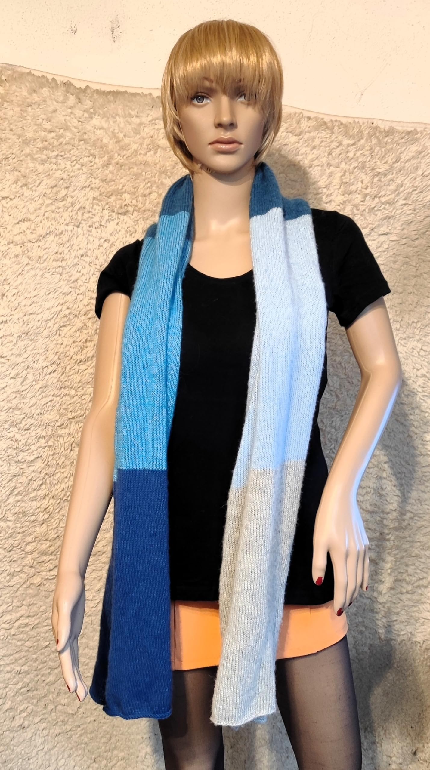 AngiesStrickZauber : Selbstgestrickter handgemachter Ecopuno Schal/Wickelschal/Länge ca. 180cm Blau-Töne