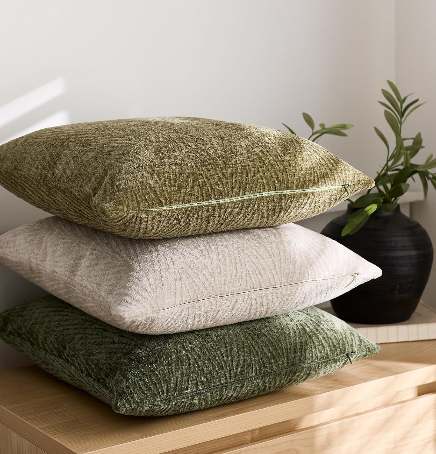 Spring Pillow Covers 20x20 Inch Set of 2, Soft Decorative Throw Pillow Covers with Leaves Texture, Hidden Zipper for Home Sofa Bed Couch (Green, 20" x 20" (Pack of 2))