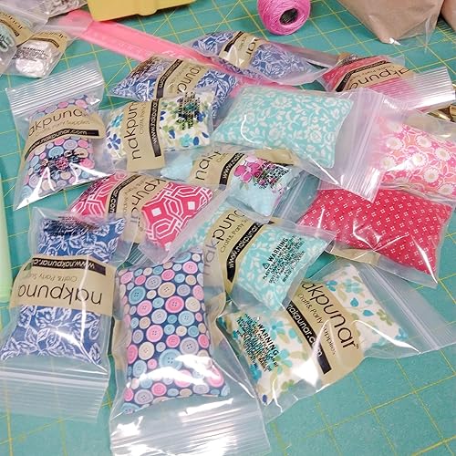 Vista 41 de Emery Pin Cojín para costura, relleno de arena abrasiva, hecho a mano en Estados Unidos (2 x 3 pulgadas, gallos sobre negro)