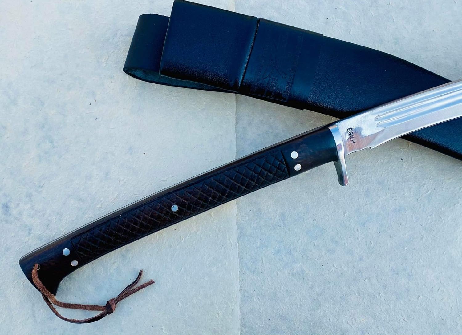 Hand Forged Kukri - 21" Traditional Sirupate 3 Fuller Khukuri - Handmade by EGKH Nepal White