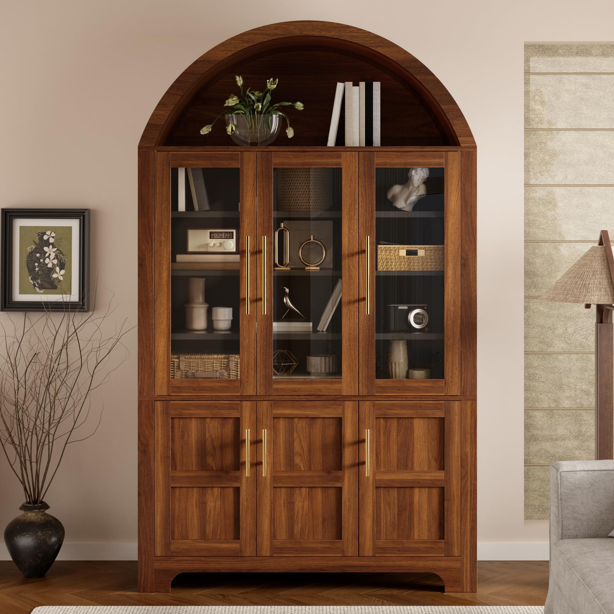 Credenza moderna verticale, PB+MDF, nicchia ad arco superiore, 3 vetrine in vetro, 3 scomparti chiusi, ripiani regolabili, maniglie in alluminio, armadio multifunzione per la casa, noce