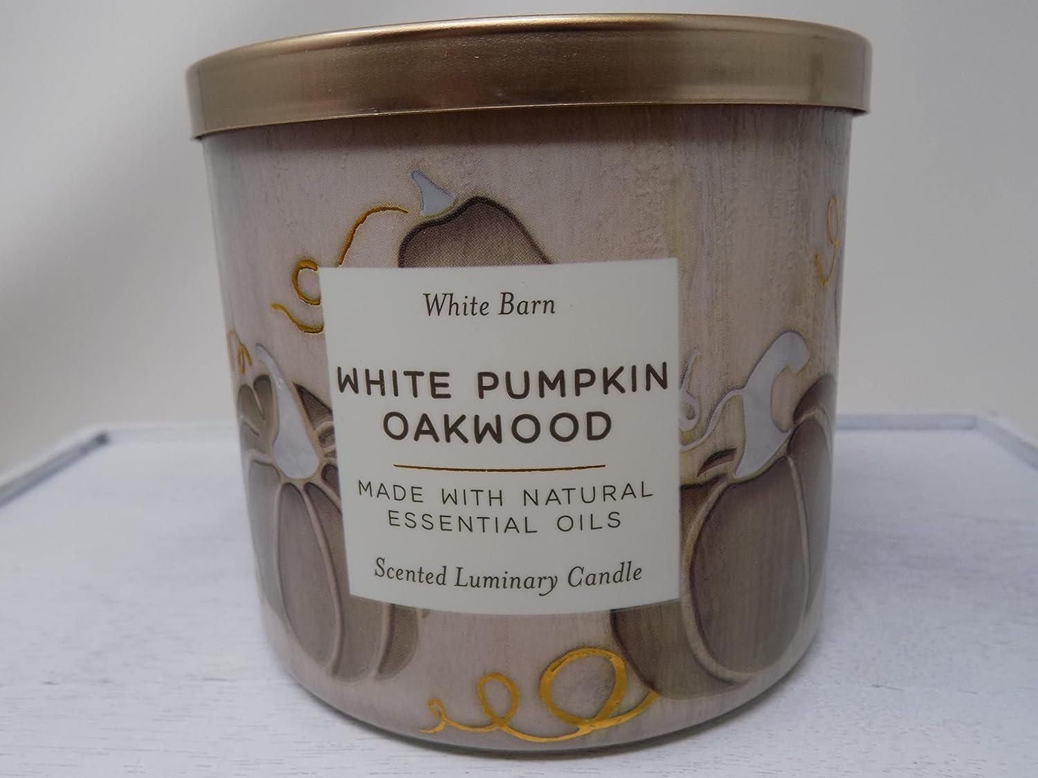 New Fall 2021 White Pumpkin Oakwood (White Pumpkin, Sandalwood, and Spiced Pear) Scented Luminary Candle 14.5 oz 3 Wick