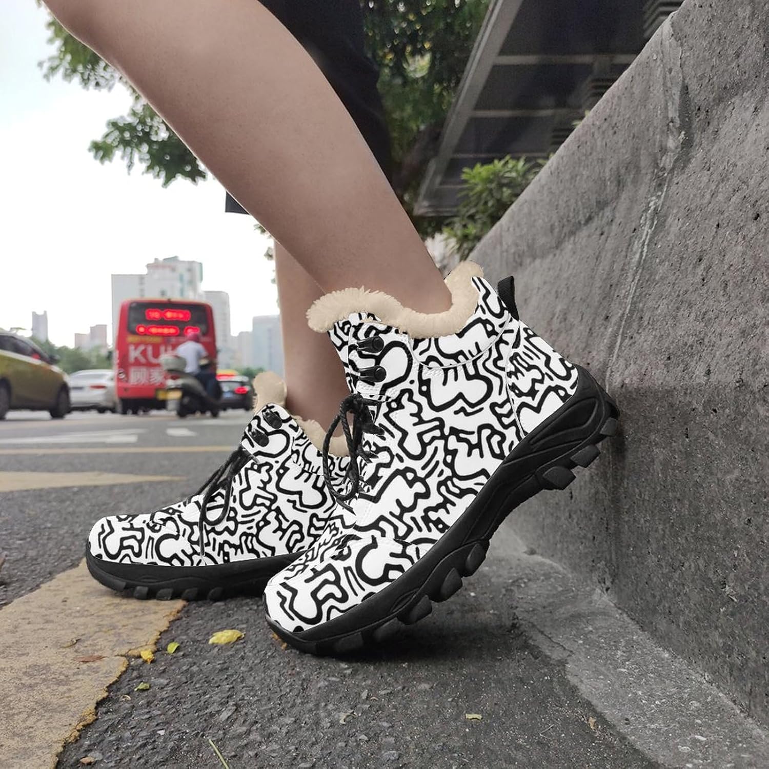 DKIMCT] キース ヘリング 登山シューズ 登山靴 アウトドア靴 冬靴 裏