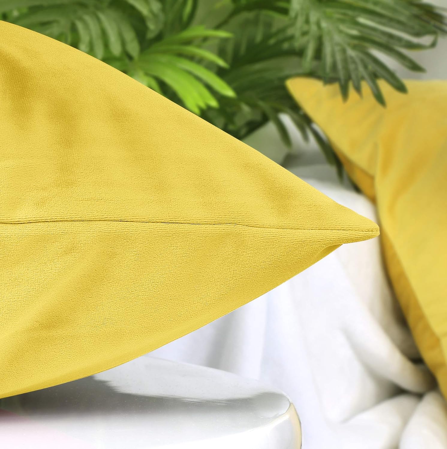 Utopia Bedding Soft Velvet Fleece Decorative Square Cushion Covers (Pack of 2) - Throw Pillow Cases with Zipper - Sofa Bedroom Car Pillow Covers (18 x 18 Inch, Gold)