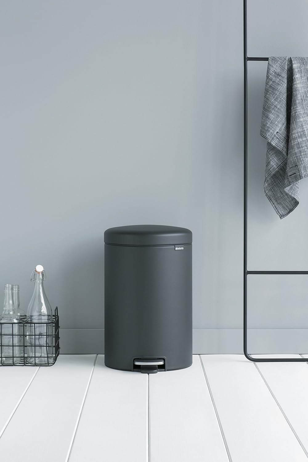 Brabantia NewIcon Pedal Bin 5.3 gal | Soft Close Waste Bin with Odour-Proof Lid and Plastic Inner Bucket | Compact, Non-Slip Trash Can for Kitchen, Office, Bathroom, or Bedroom |Mineral Infinite Gray