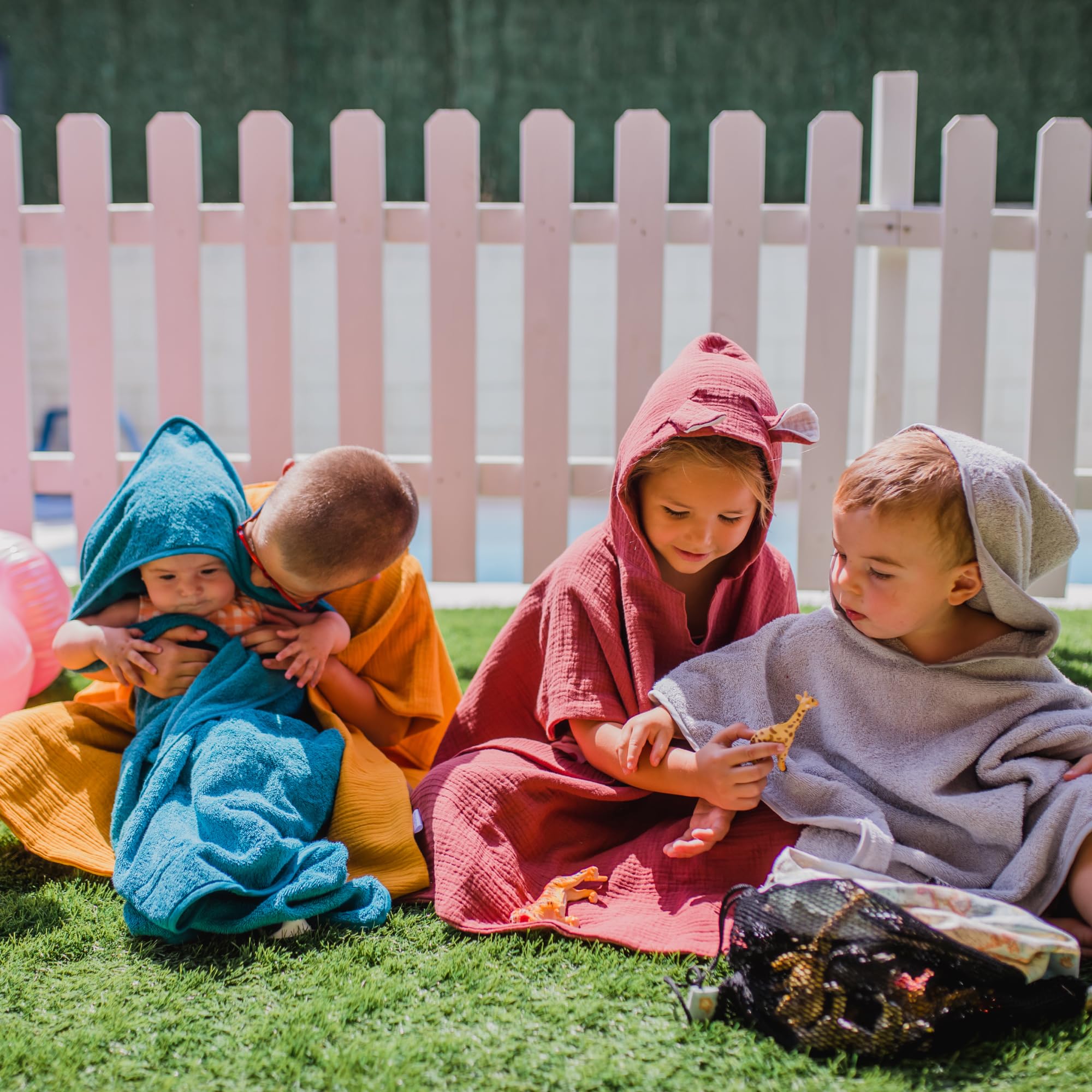 MIMUSELINA Poncho de Bain Bebe et Enfant en Mousseline 100% Coton | Cape de Bain Enfant Léger et Absorbant | Sèche Rapidement | Usage Quotidien, Piscine et Plage Bebe | Espagne