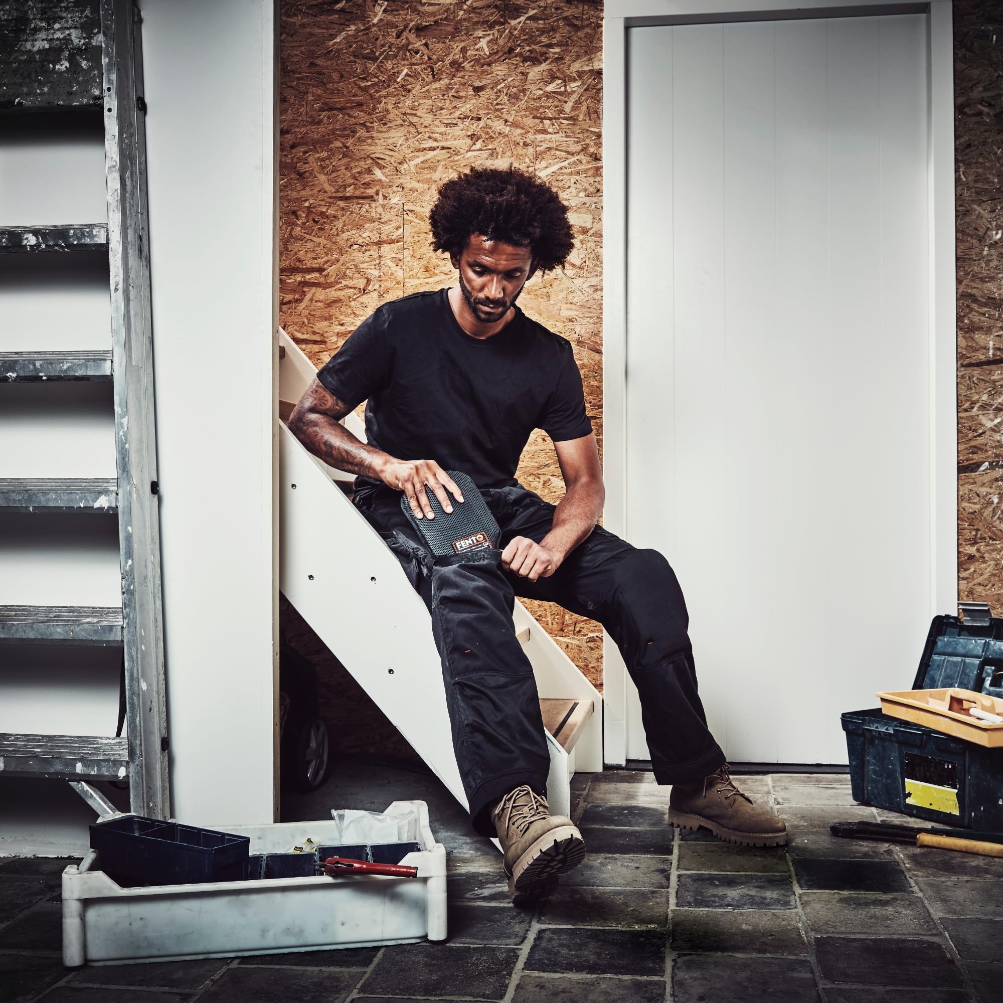 FENTO POCKET | Premium-Knieschoner für Profis wie Installateure, Elektriker und Landschaftsgärtner | Speziell für Ihre Arbeitshosen entwickelt | Besonders ergonomisch | 100% Komfort