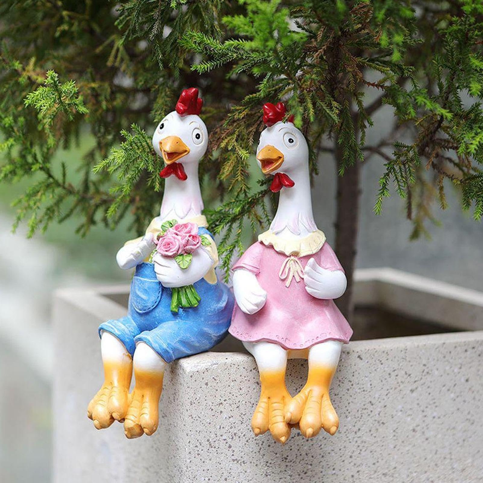 Estatuas de jardín de pollos para parejas, escultura de pollo sentado de resina para el salpicadero del coche y el patio, estatua decorativa de los amantes de los pollos de dibujos animados para el | resina para el salpicadero del coche y el patio, estatu