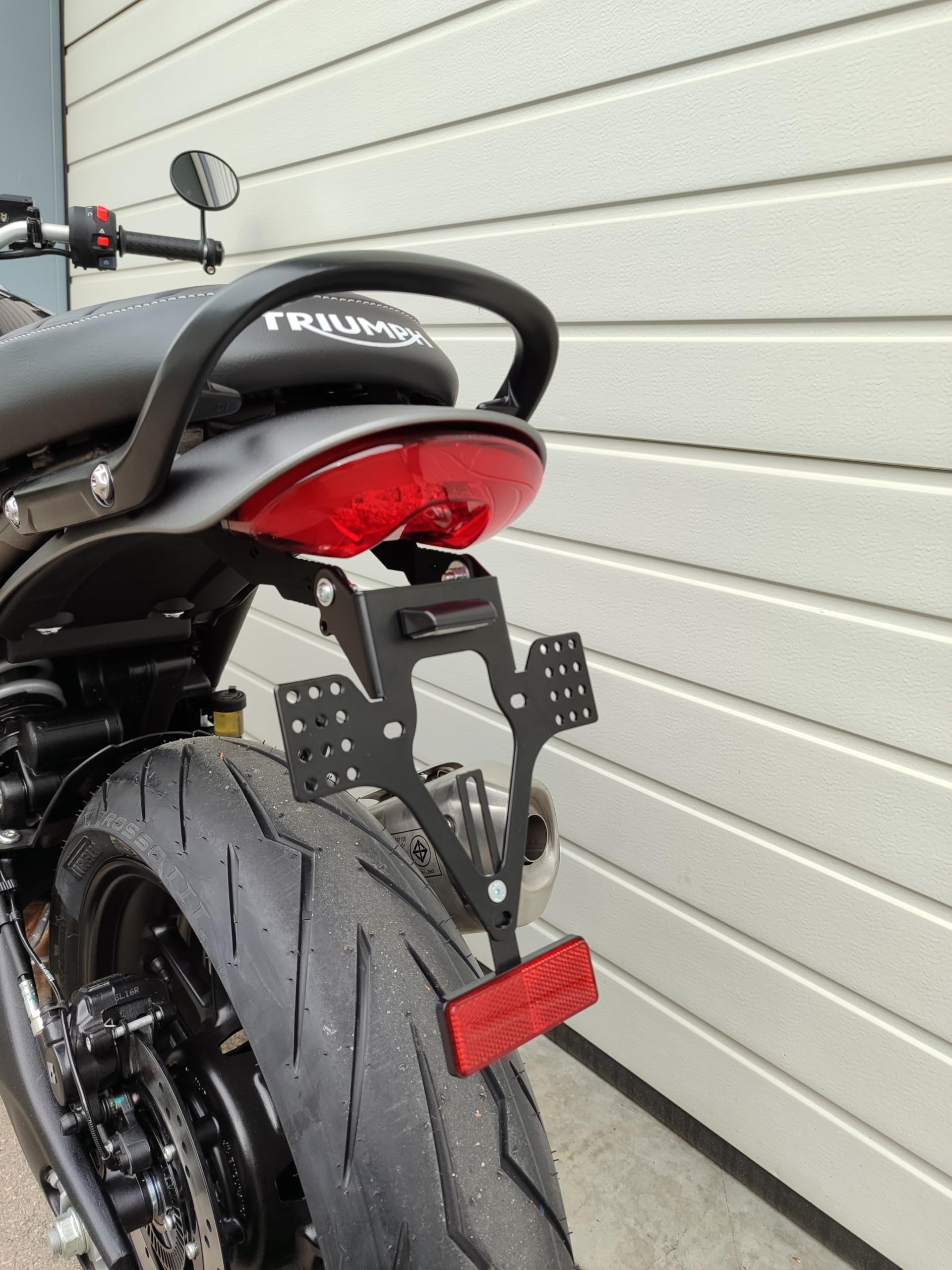 kurzer Kennzeichenhalter für Triumph Speed 400 Scrambler 400 X ab 2024 Kennzeichenträger EVO Set Tail Tidy Heckumbau kurzes Heck Classic GroFaTec Triumph speed400