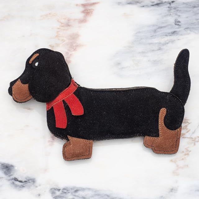 Foto 5 de 6 de Fuzzl Juguetes naturales para perros en piel sintética suave para Dachshund
