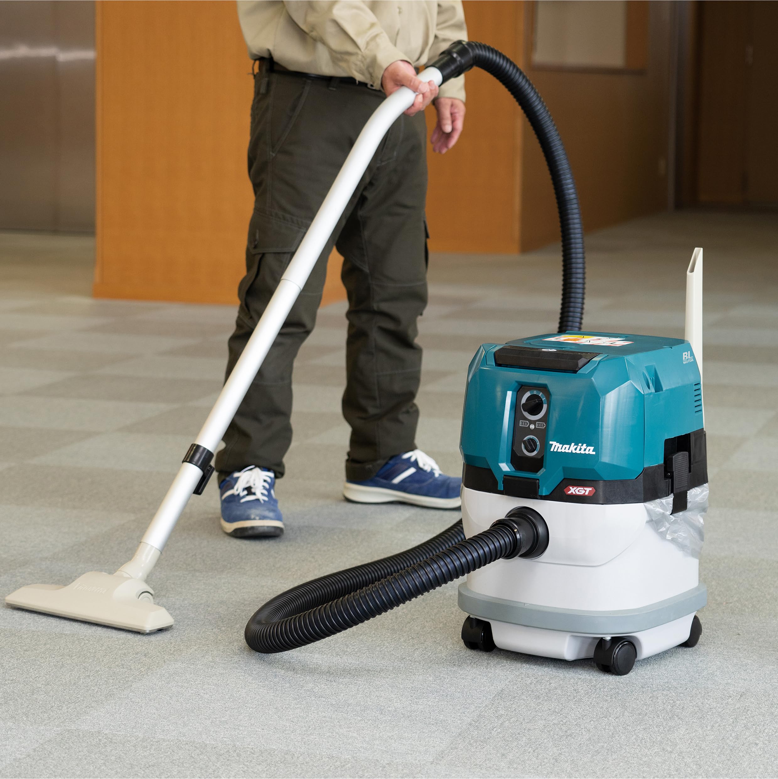 Makita Aspirador 40Vmax XGT 15L VC003GLZ