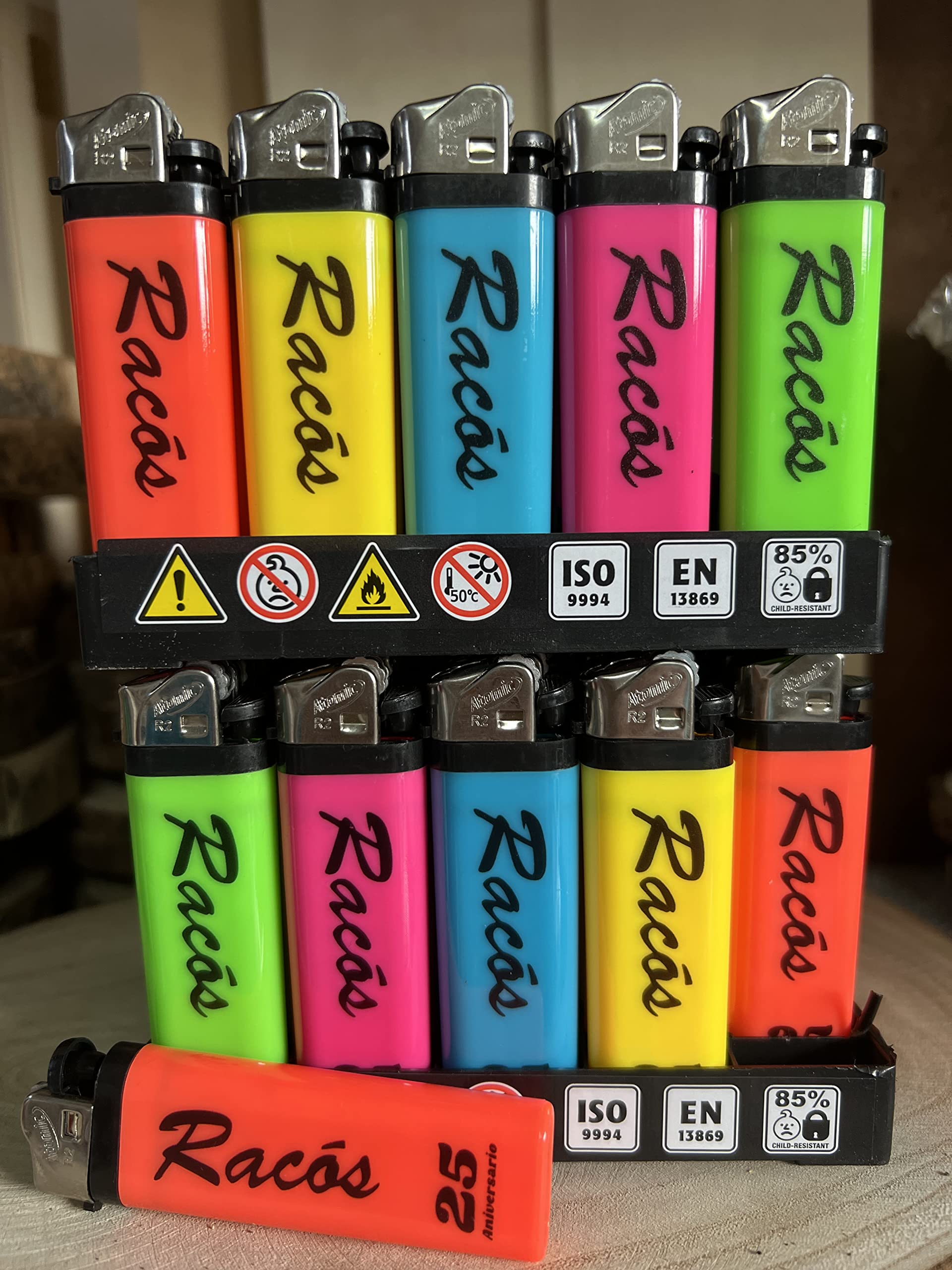 Uvimark - Artículos publicitarios - Merchandising - 50 Encendedores Personalizados - Regalos de Empresa - Detalles de Boda - Mecheros Personalizados