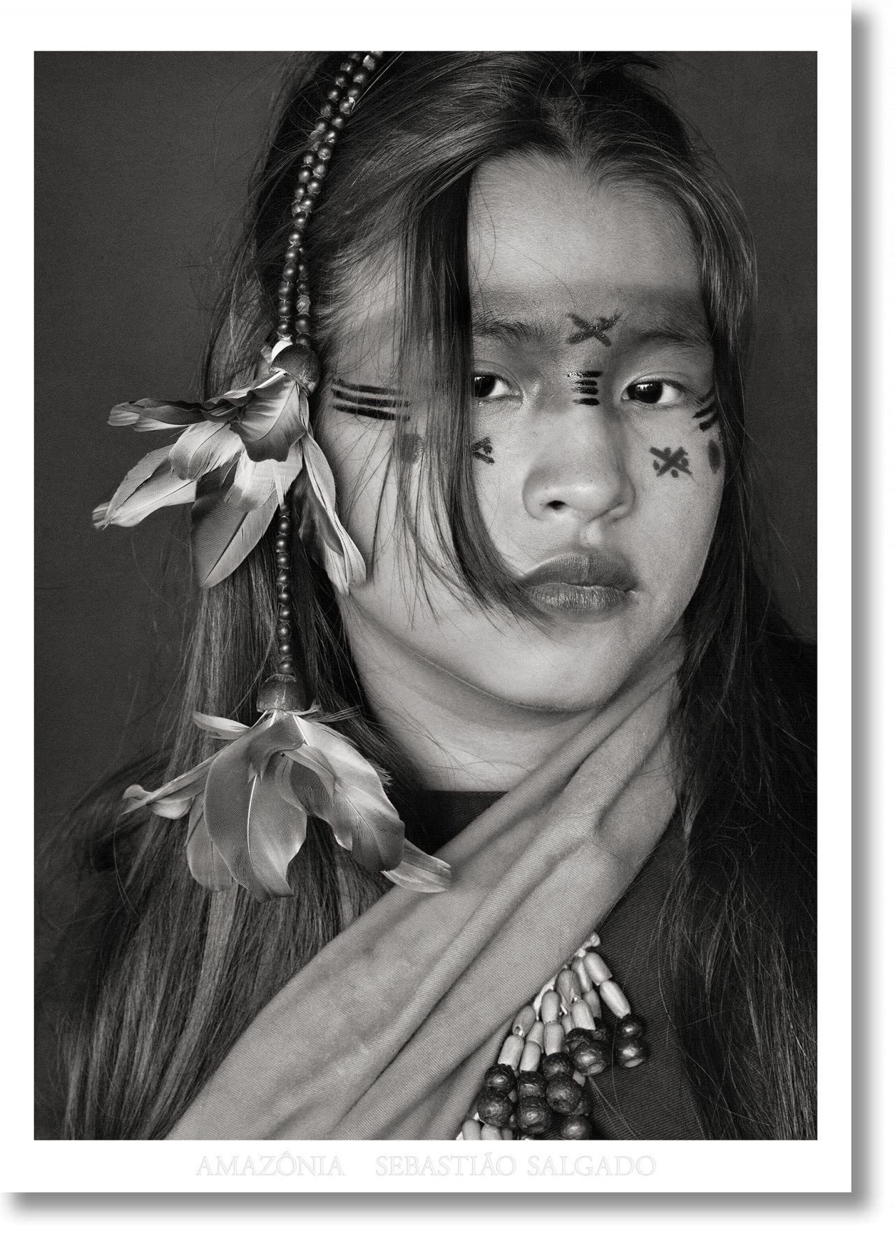 Sebastião Salgado. Amazônia. Poster ‘Ashaninka Girl’