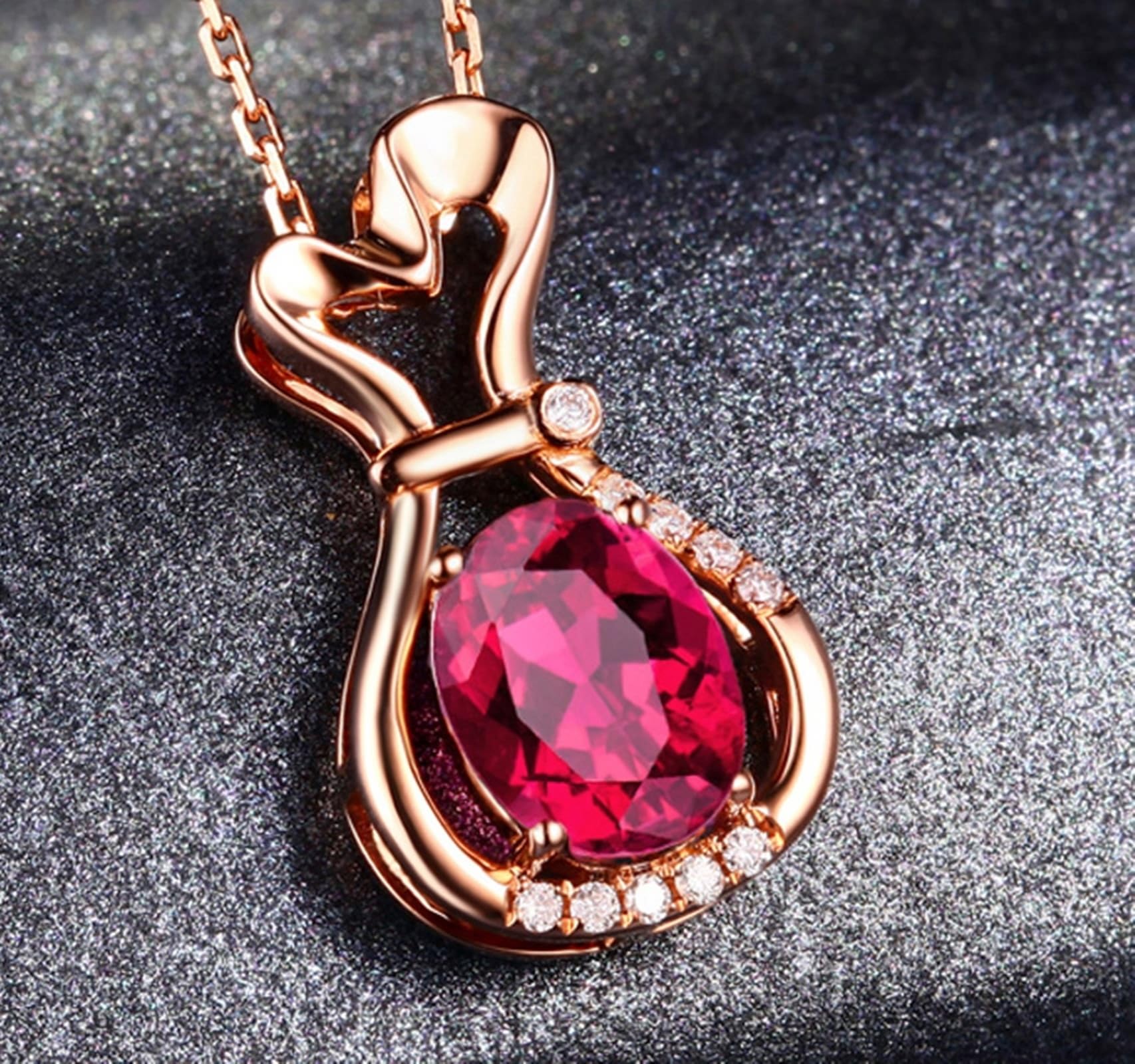 Collier en or jaune 750 avec pendentif en tourmaline 0,9 ct taille ovale pour femme Chaîne en or 18 carats 50 cm