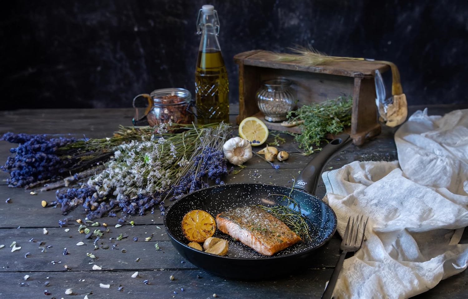 ELO Pure Belugo 59520 Frying Pan Diameter 20 cm Inner with Ceramic Coating Suitable for All Hobs Aluminium Black