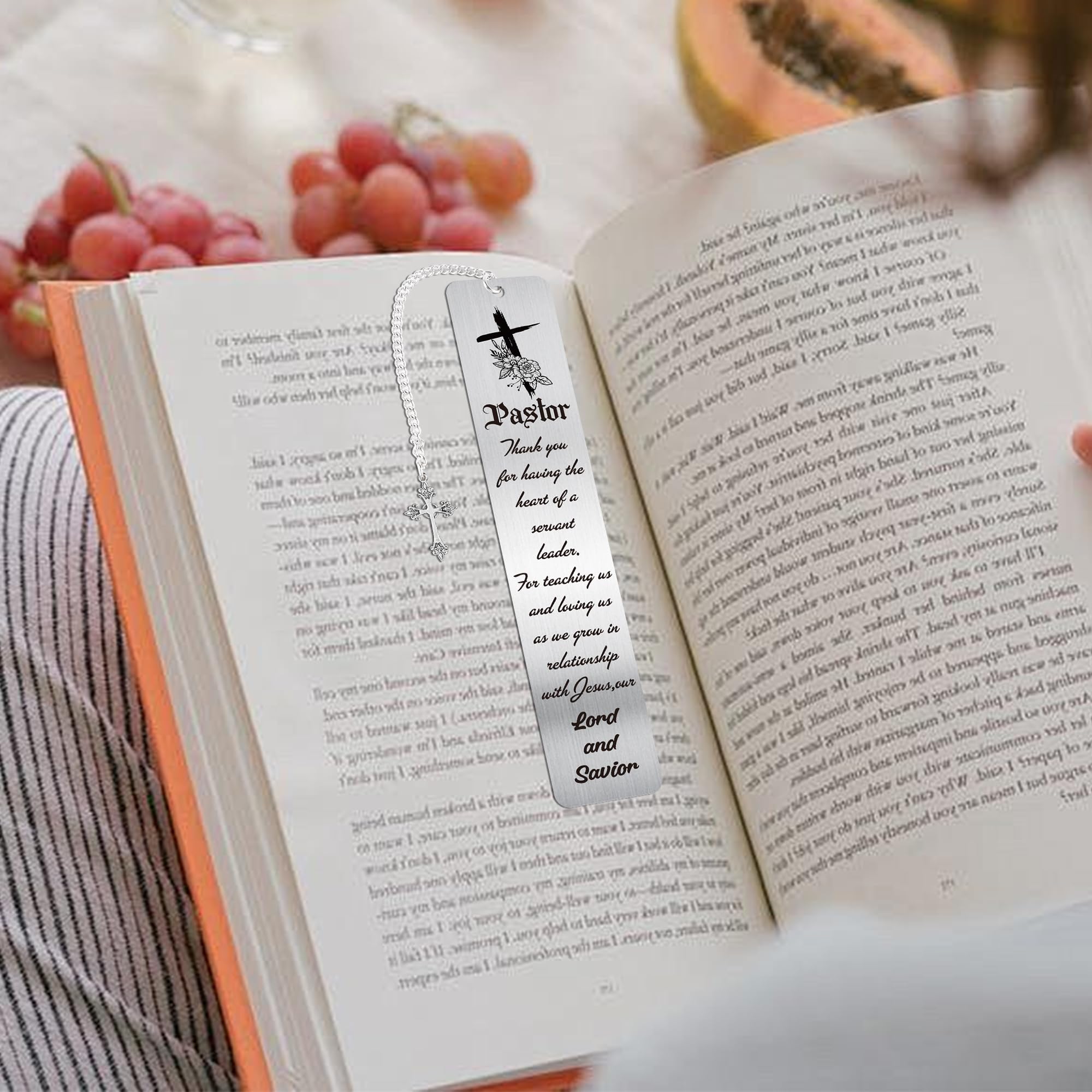 Metal Bookmark, Gothic Book Marks with Roses Design, Spicy Smut Page Marker Clips for Book Lovers, Dark Romance Merch Bookish Gifts for Reading Women Birthday Christmas: Pastor Appreciation