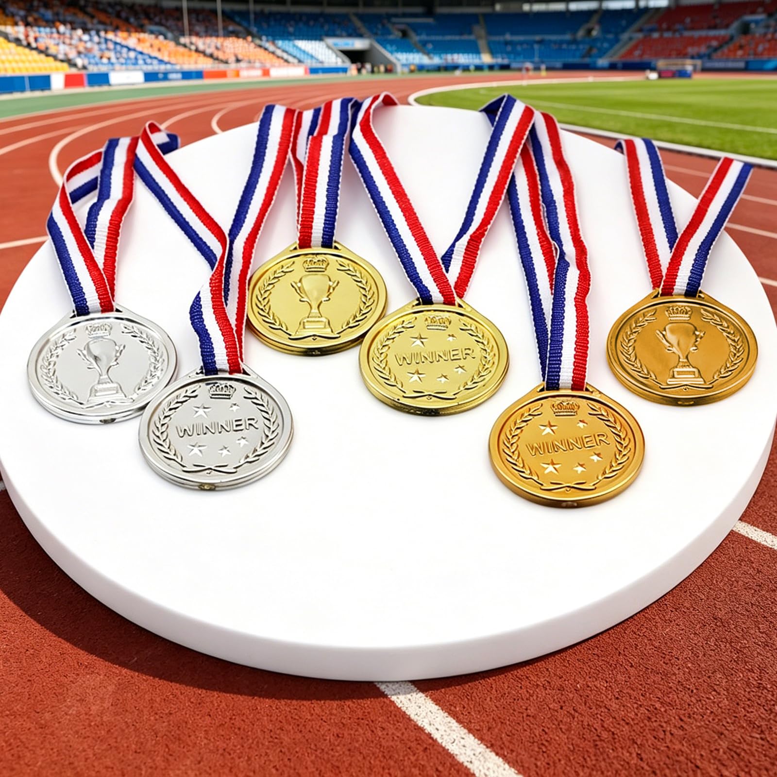 30 medali olimpijskich, nagrody na dzień sportowy, złoty medal z taśmą na szyję, plastikowy medalik do sportu, zawodów, imprez, w stylu olimpijskim, złotym, srebrnym, brązowym