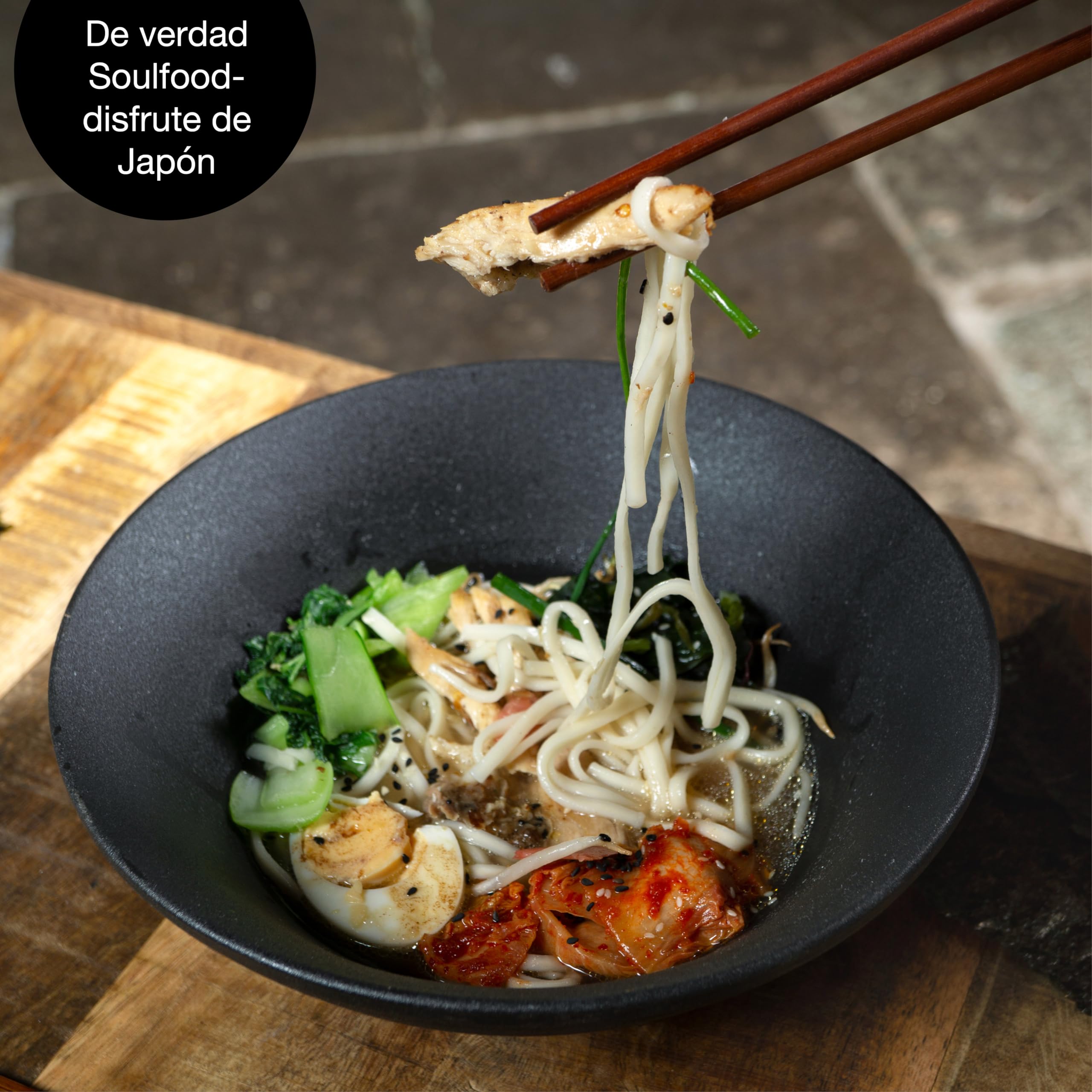 Moritz & Moritz 4 x Cuenco Ramen Japones - 24 cm Ø - Juego Vajilla Japonesa de Cerámica y Madera de Sándalo Para Sopa, Pho y Poke Bowl