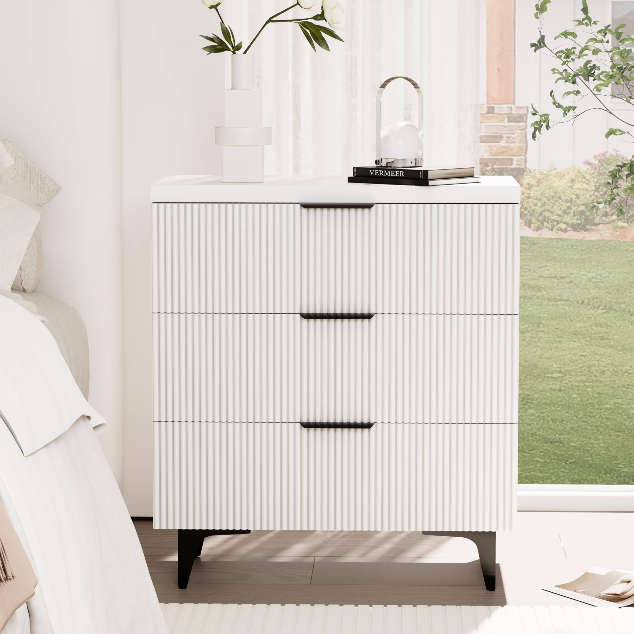 Fluted Nightstand with 3 Drawers, Side End Table, Accent Storage Cabinet,Modern Night Stand Bedside Table for Bedroom,White