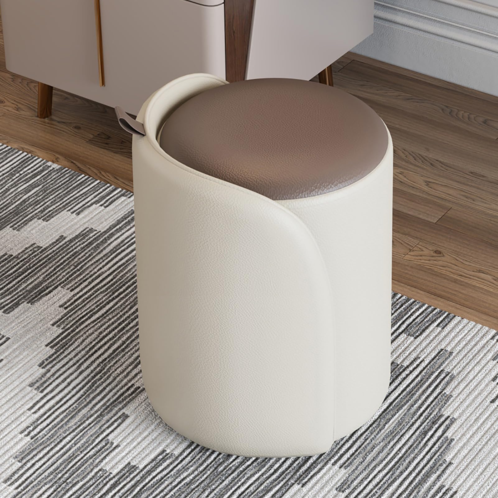 Chaises de maquillage élégantes et tabouret de chambre moderne