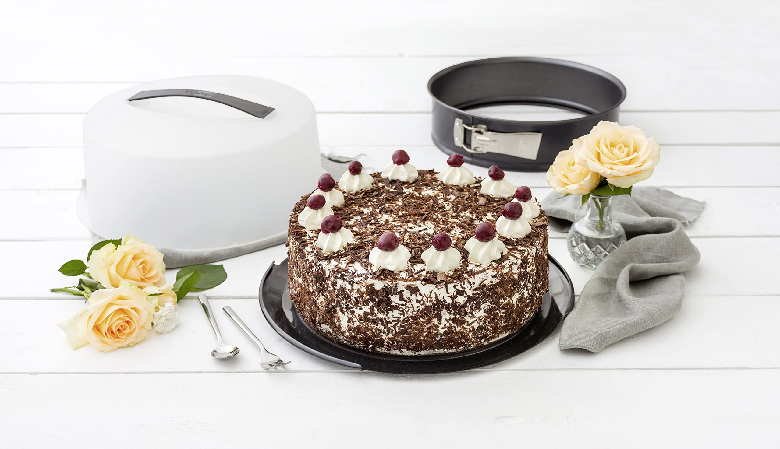 Zenker Springform mit Transporthaube Ø 28 cm DELUXE, Backform mit emailliertem Flachboden und Tragehaube, runde Kuchenform für saftigen Kuchen to go (Frabe: Schwarz metallic), Menge: 1 Stück