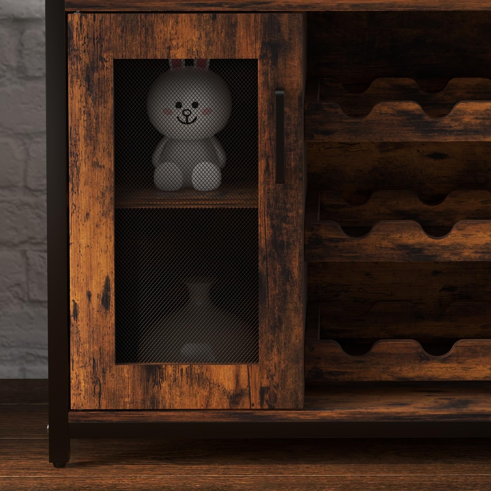 GarveeHome Gabinete de Bar para Vino de 3 Niveles con Luces LED, portavasos y Estante extraíble - Puerta de Malla y Almacenamiento Multifuncional - Aparador Buffet para salón, Comedor o Cocina