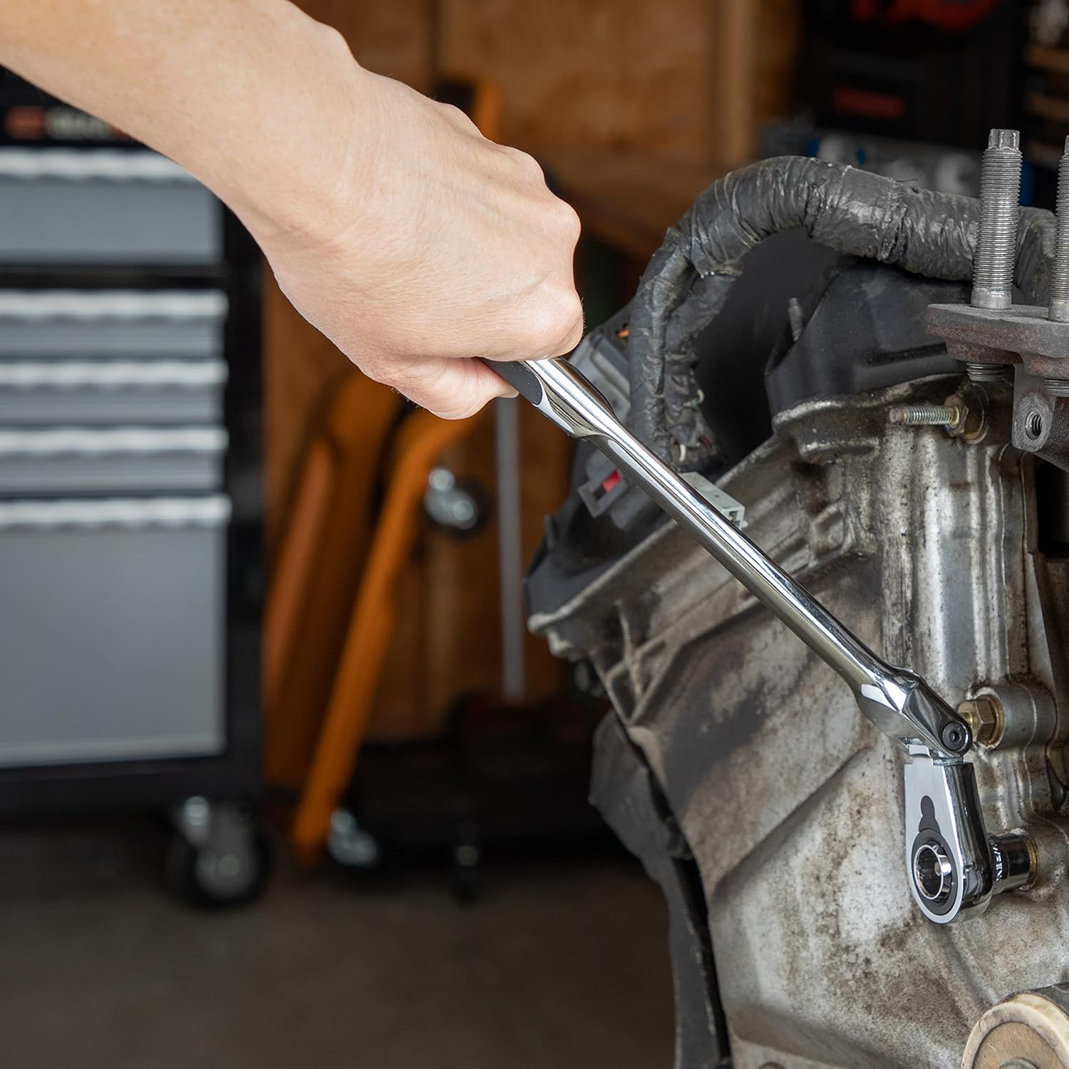 Hоttеѕt Sаlе GEARWRENCH 23 Pc. 3/8 Drive 6 Pt. Pass-Thru™ Mechanics Tool Set, Standard, SAE/Metric - 893823