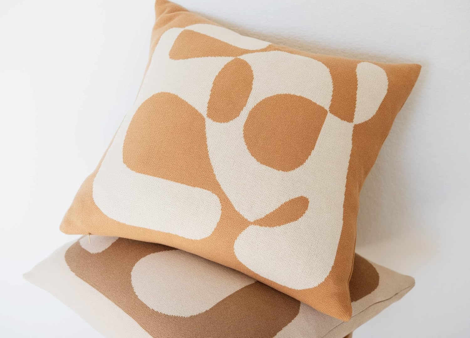 100% Cotton Knitted Soft Throw Pillow Cover Modern Abstract Shape 18x18 (Baked Clay & Cream)